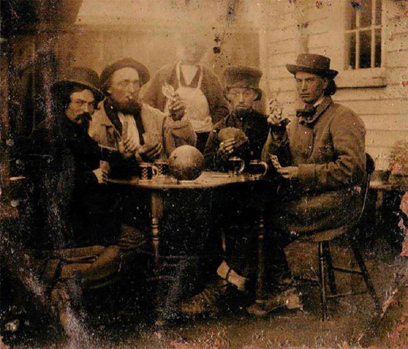 Drinking and cards in the late 1850s r/OldSchoolCool