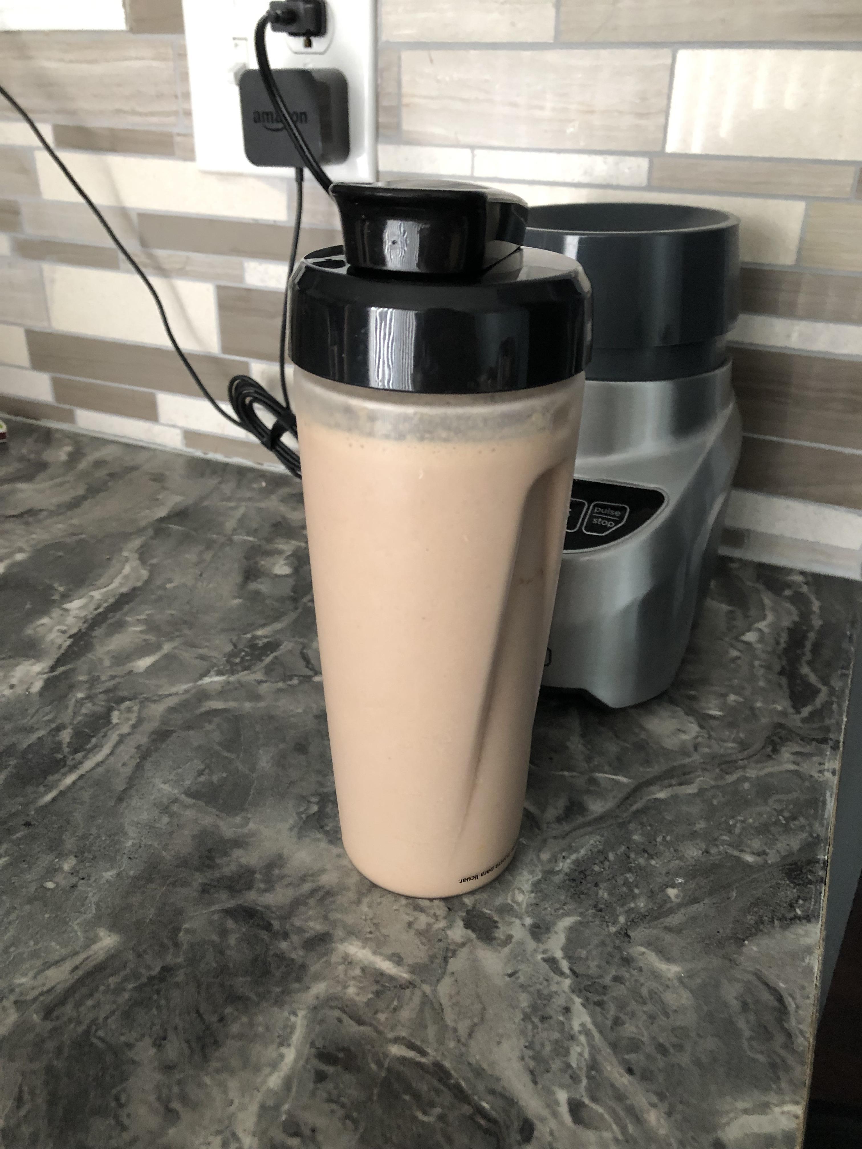 Approx 300 calories and 28g protein breakfast shake. Ingredients