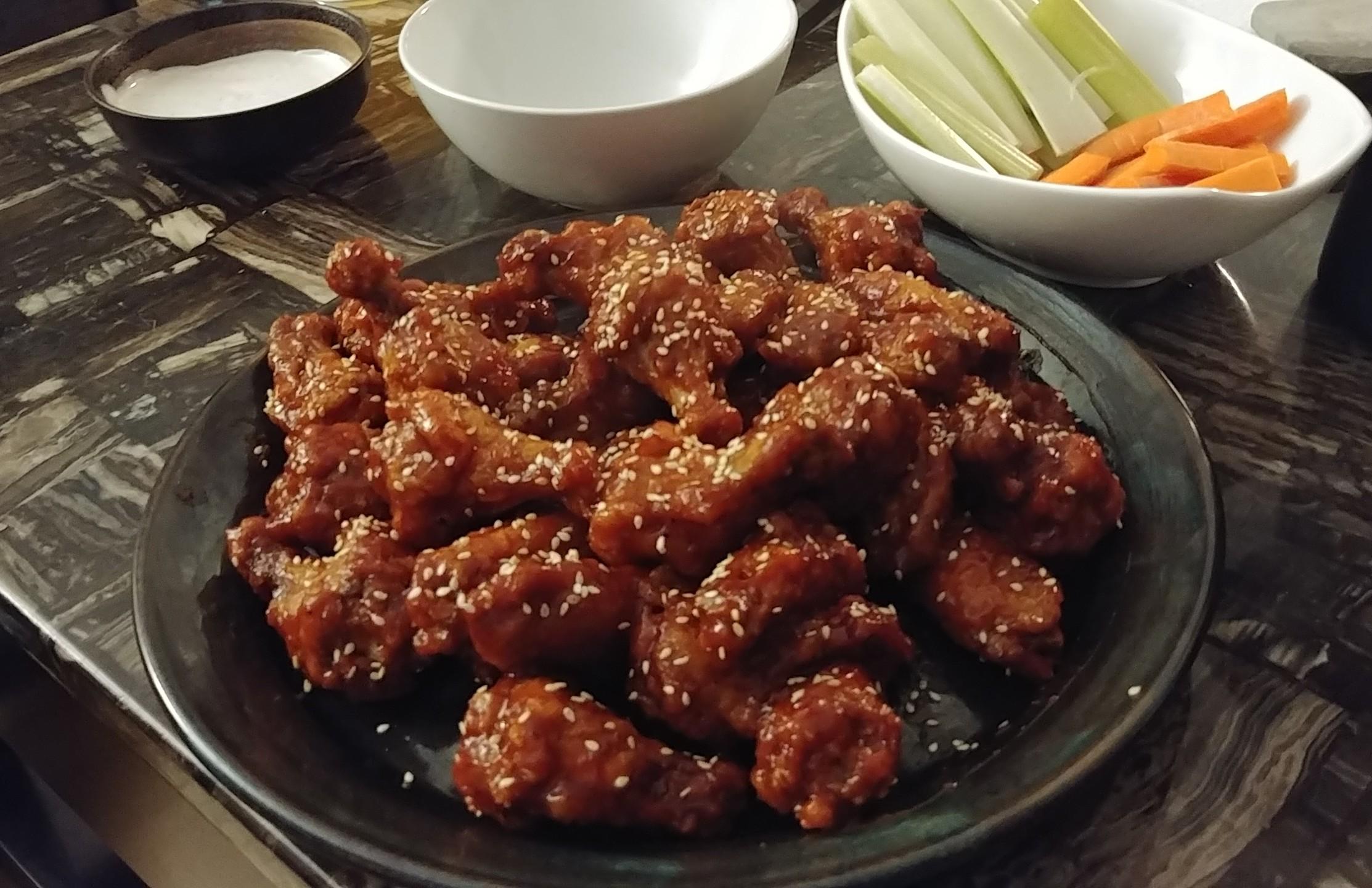 [HOMEMADE] Double Fried BBQ Chicken Wings r/food