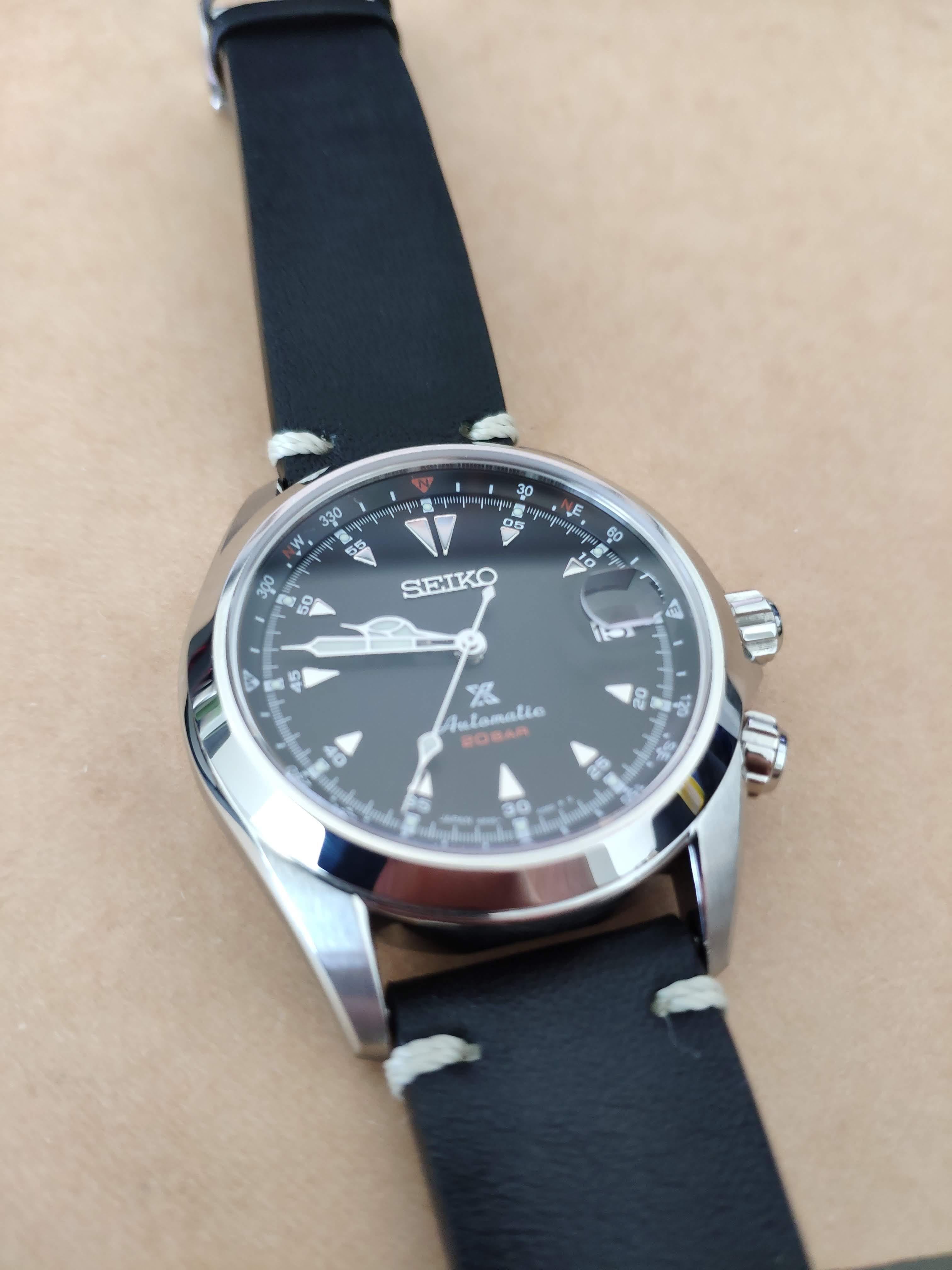 [WTS] Seiko Alpinist Black SBDC087 on Black Seiko Leather Strap r