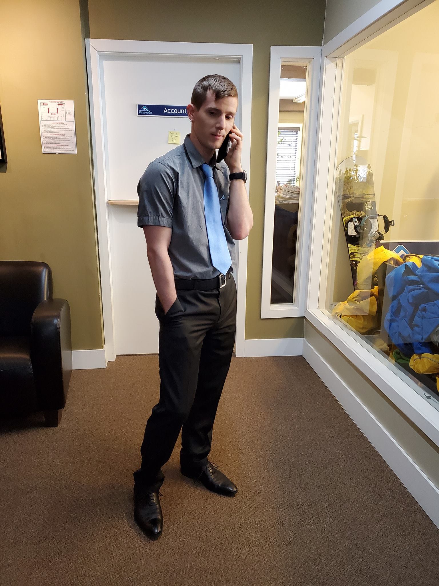 Linus wearing Shoes. shoes.. r/LinusTechTips