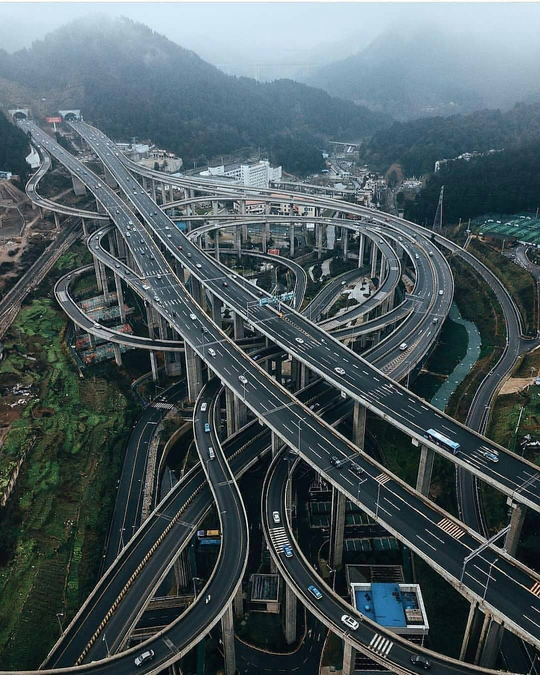 Huangjuewan Interchange, CHONGQING, PRC r/InfrastructurePorn