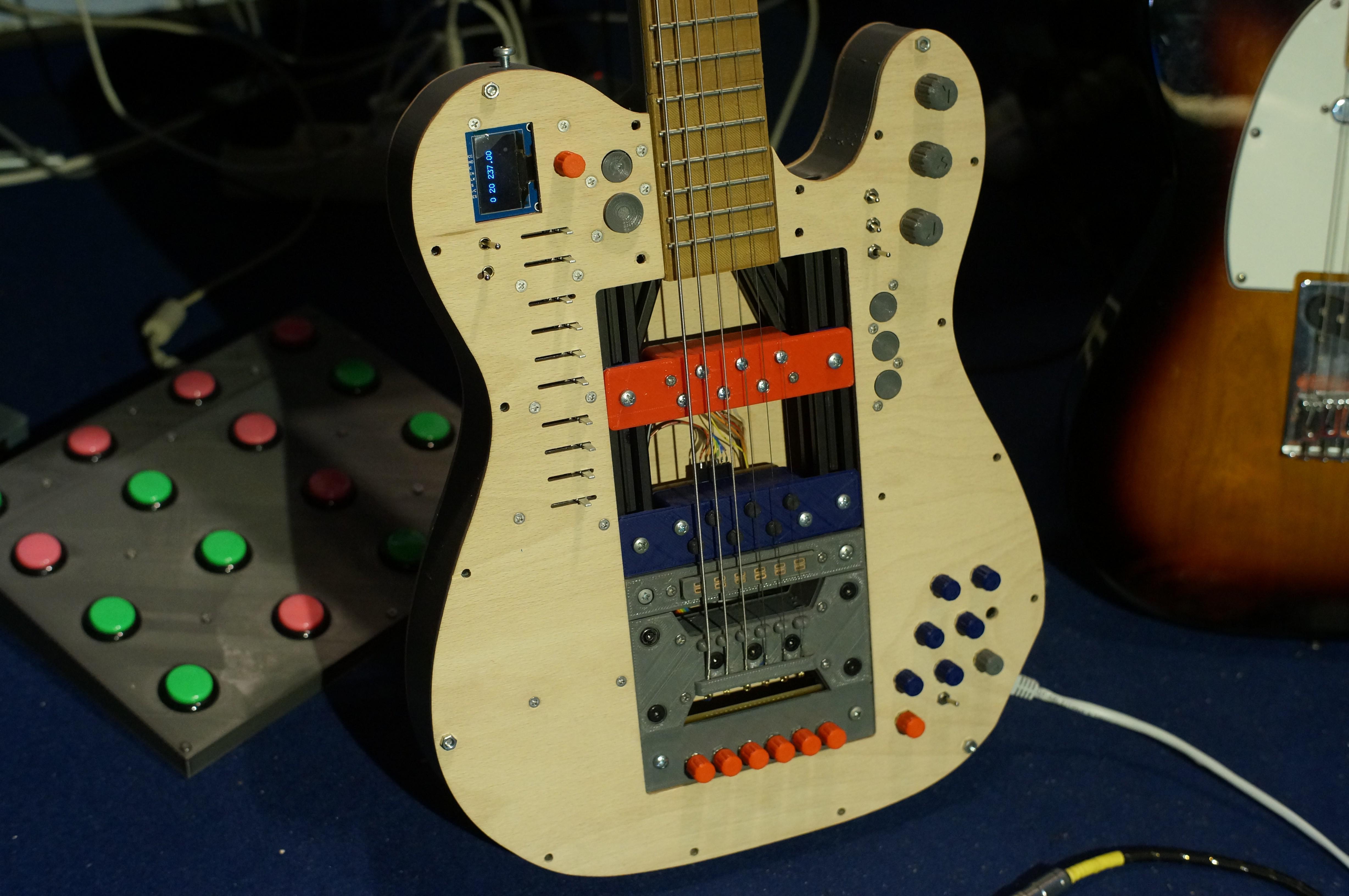 [GEAR] The ElektroCaster a hexaphonic, modular guitar with extensive onboard electronics