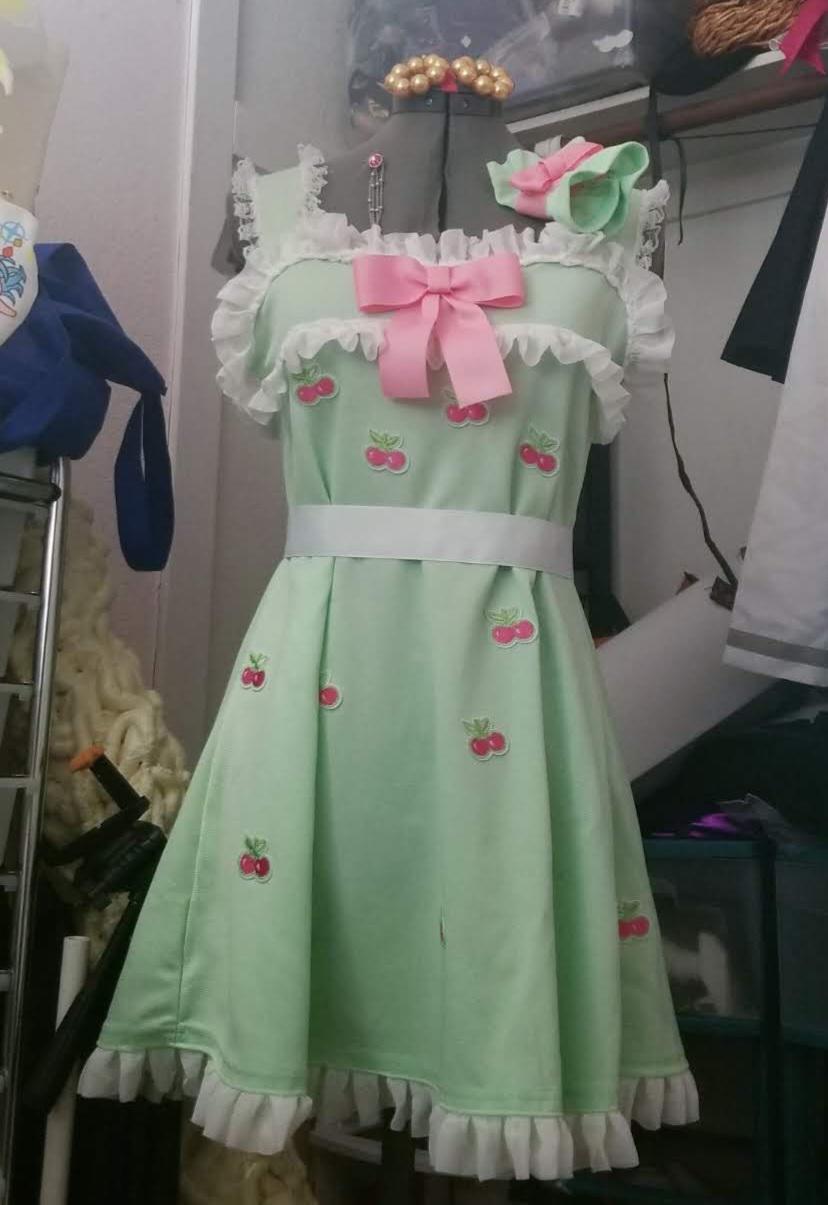 Cherry applique dress alteration (ChieriIdolmster cosplay) r/sewing