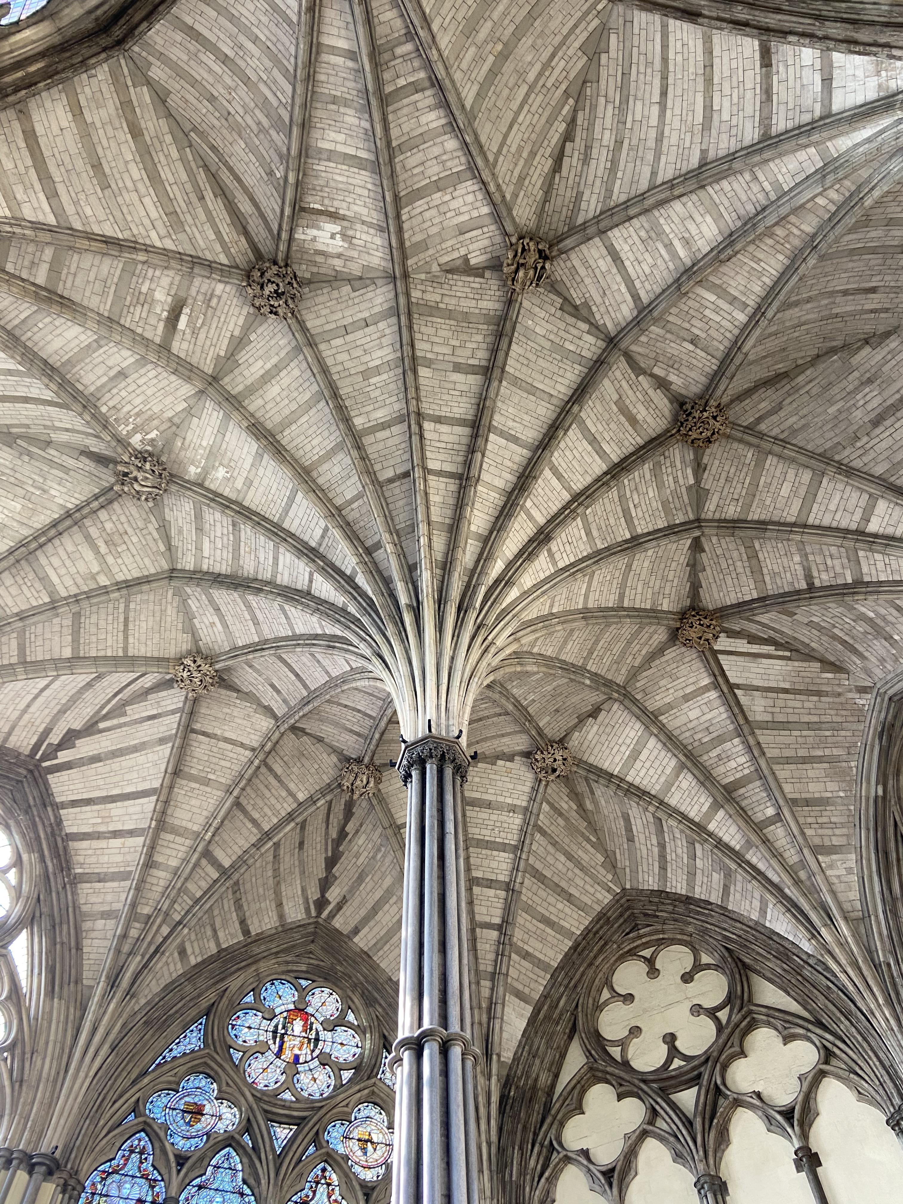 Chapter House, Westminster Abbey [OC] [3024 x 4032] r/ArchitecturePorn