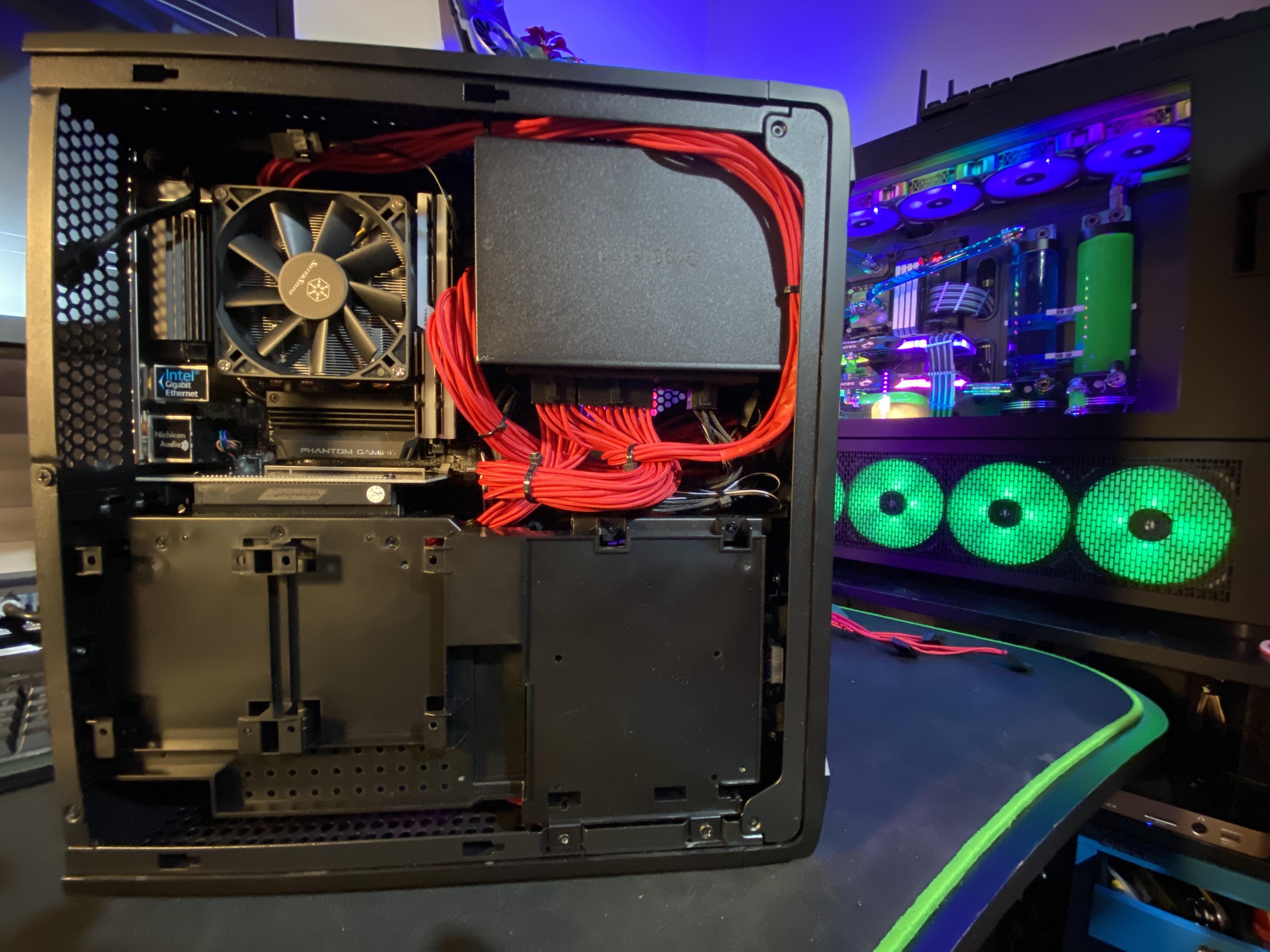 Mini itx SilverStone Rvz03, I managed some cables r/CableManagement