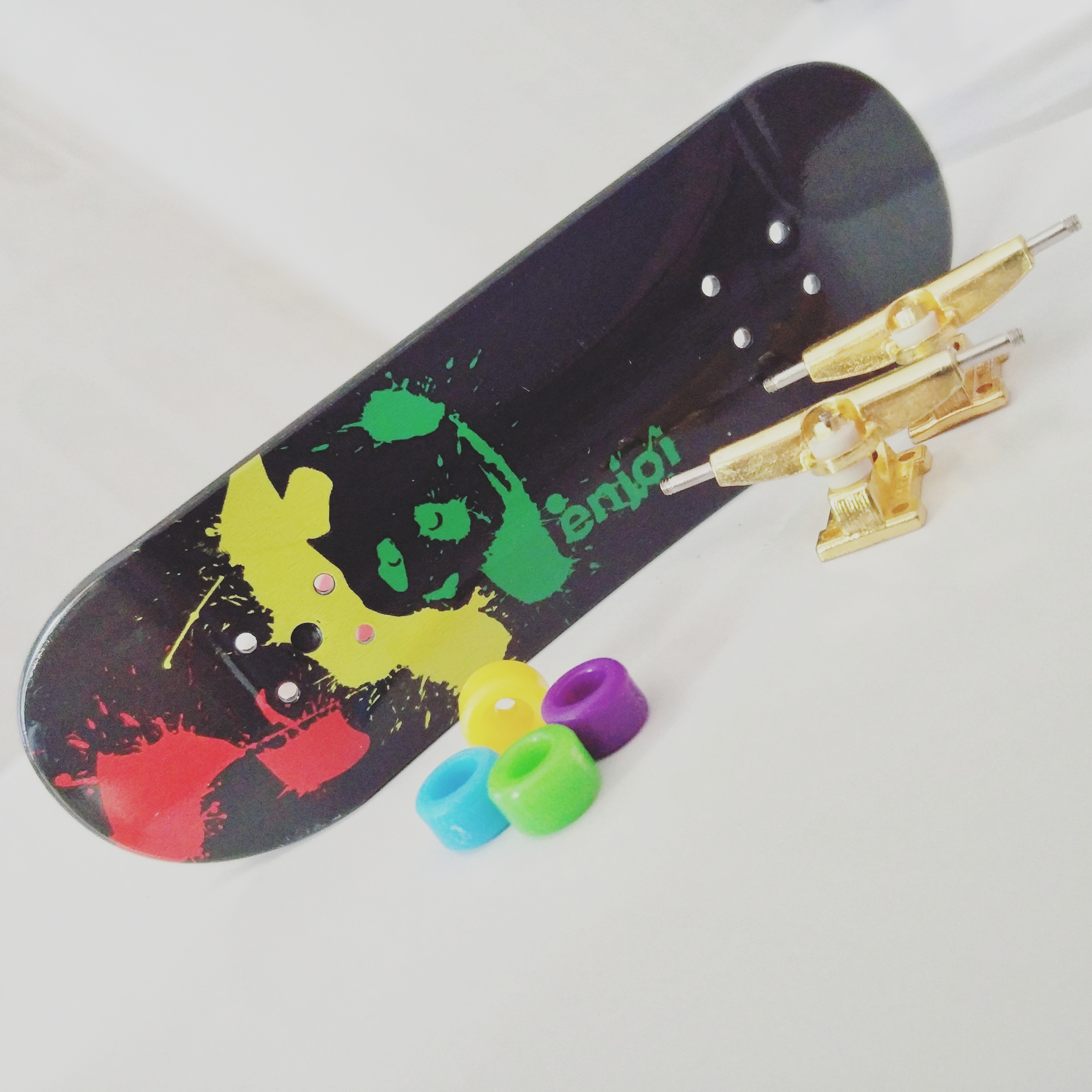 TechDeck Ultra Rare Combo Deck and Gold Trucks r/Fingerboards