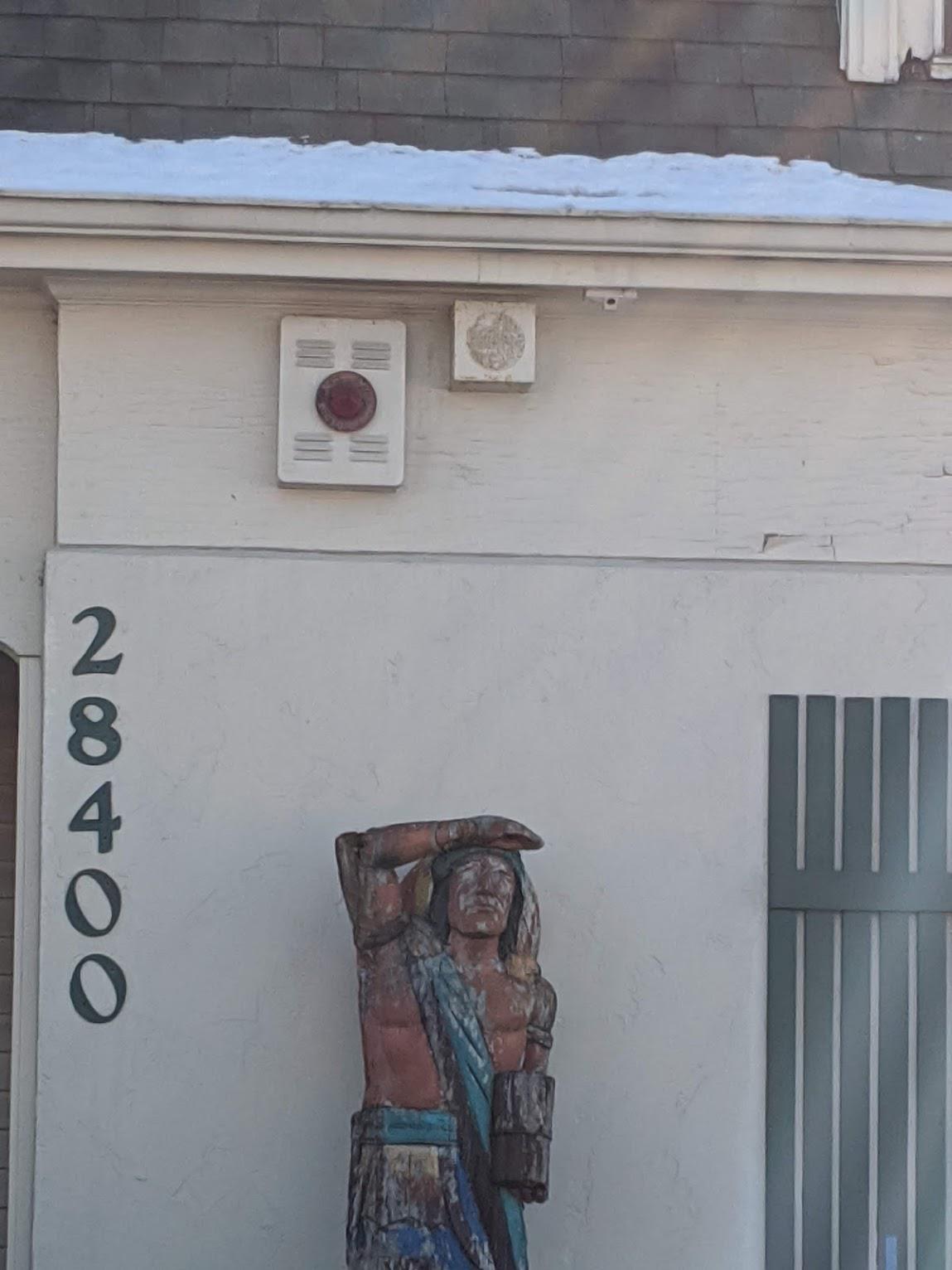 This old electrical box with big red light. whatisthisthing