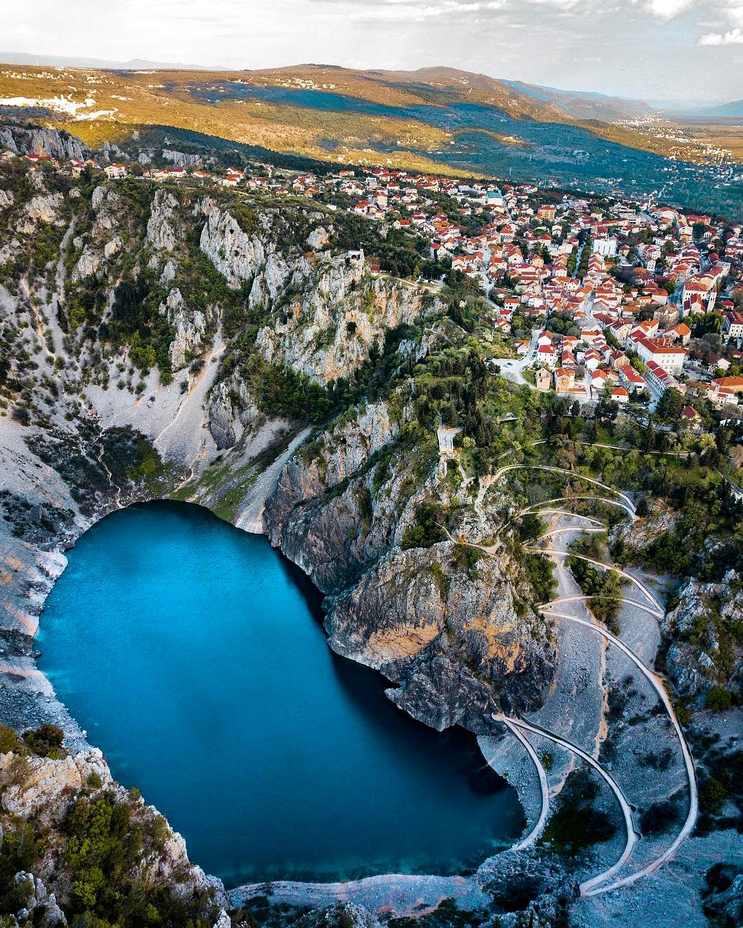 Blue Lake, Imotski, Croatia r/CroatiaPics