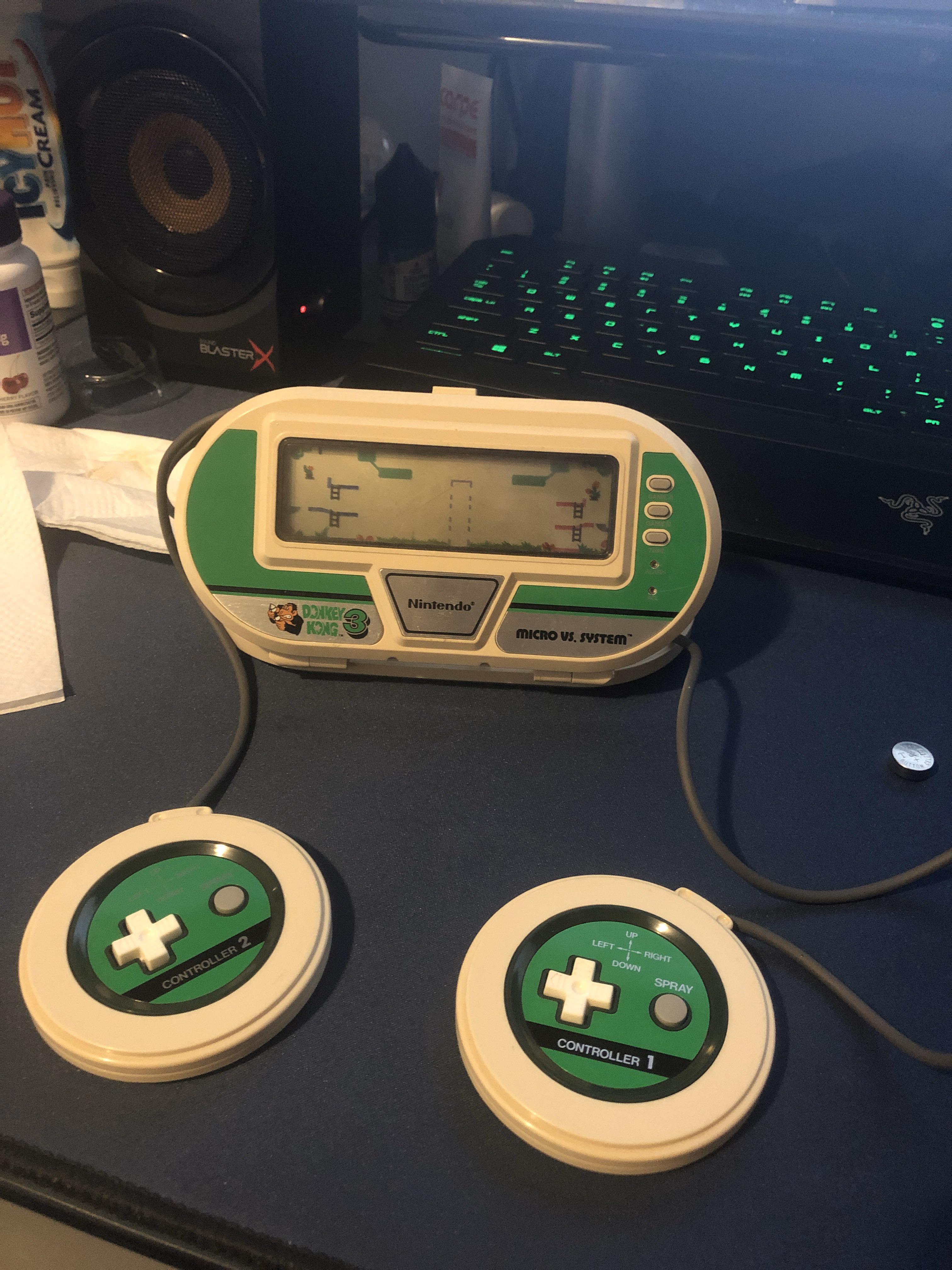 Old Nintendo system from 1984. Got it at a thrift shop for 5 r/gaming