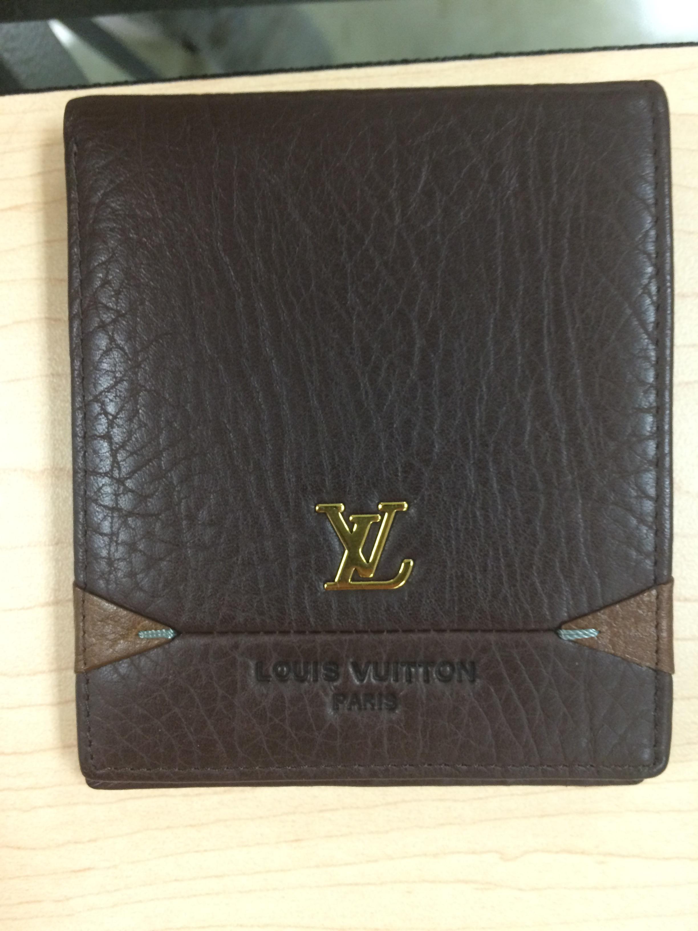 LOUIS VUITTON WALLET PRICE CHECK, YEAR/MODEL UNKNOWN r/Hypebeasts
