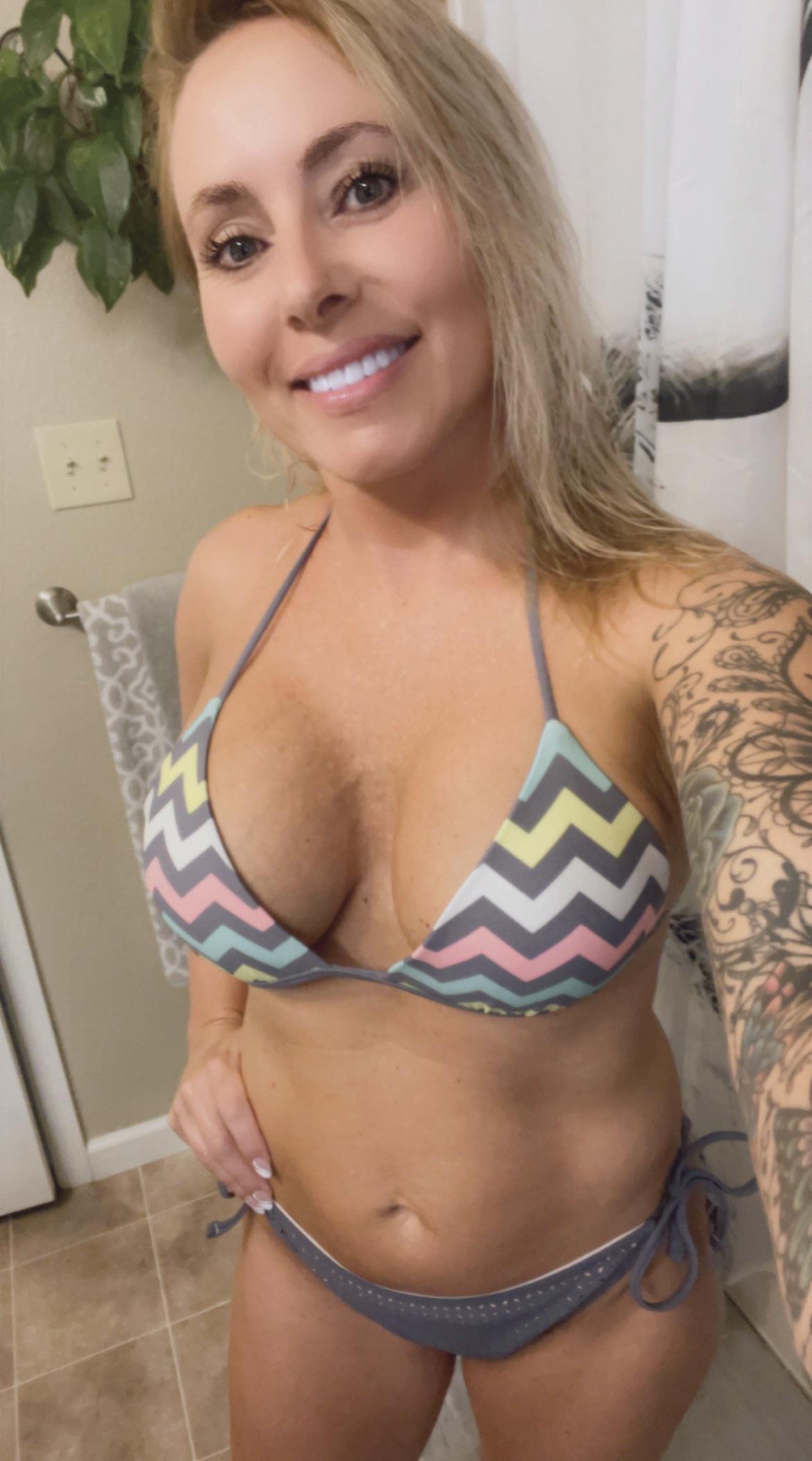 Is 44 too old for a bikini ? : mombod