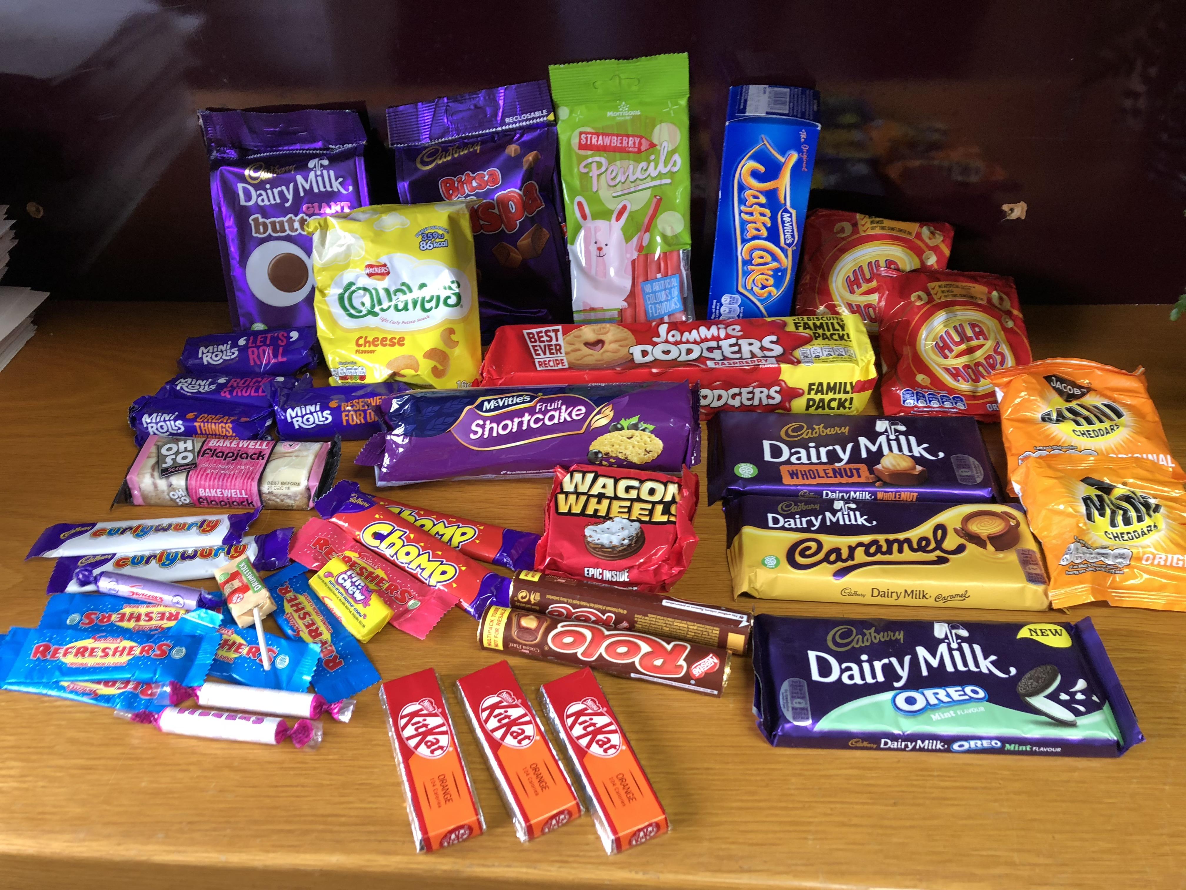 Candy candy candy! Thank you u/RXRXG2799 for all these treats! They