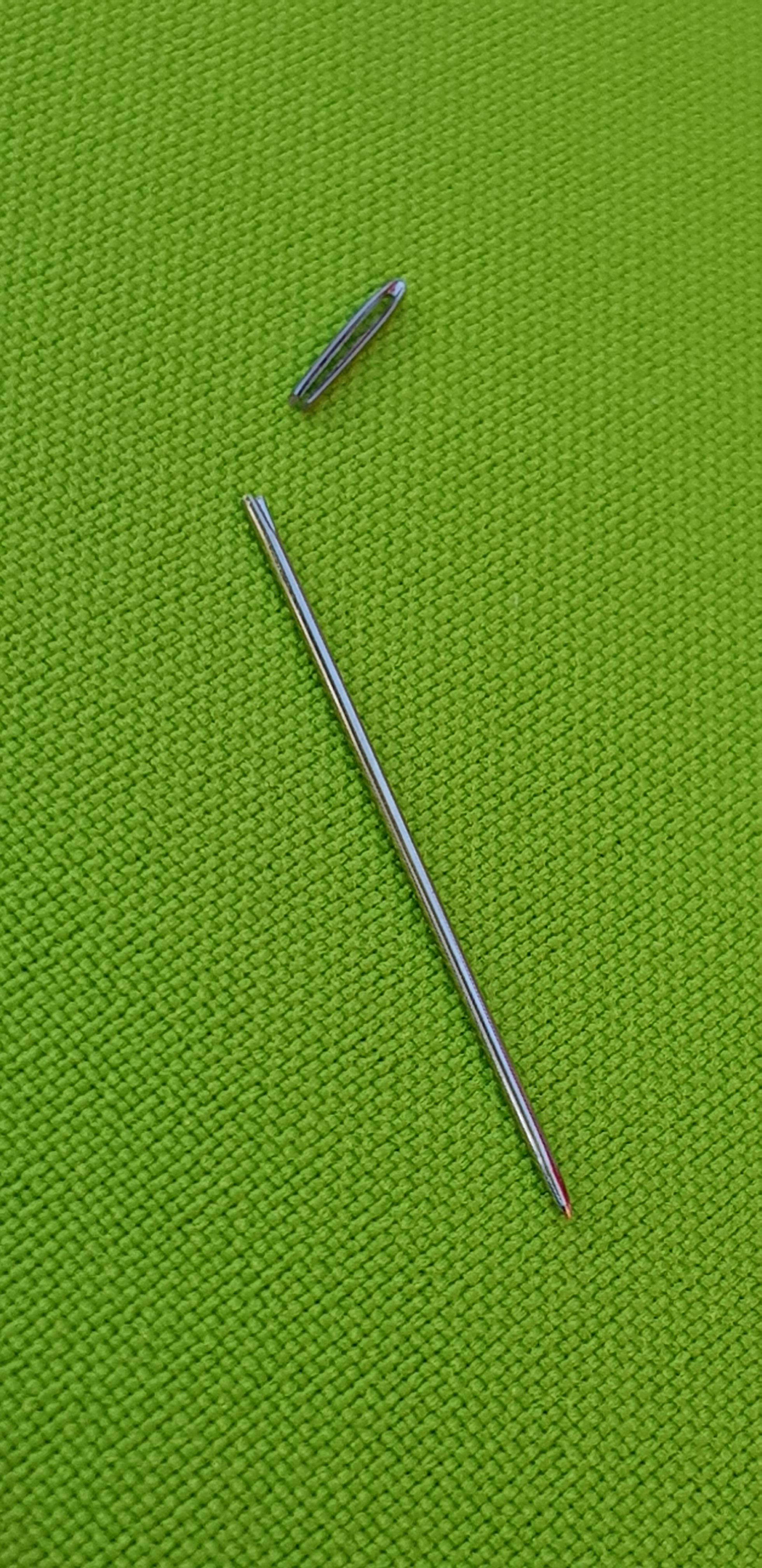 [PIC] A small tribute to my first broken needle. Sewing the back of my last FO was to much for