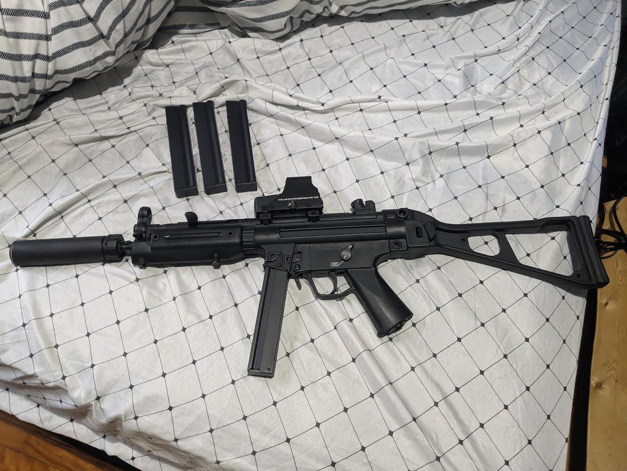 Cyma MP5 + Cyma Straight Mag = Cyma MP5/10. r/airsoft