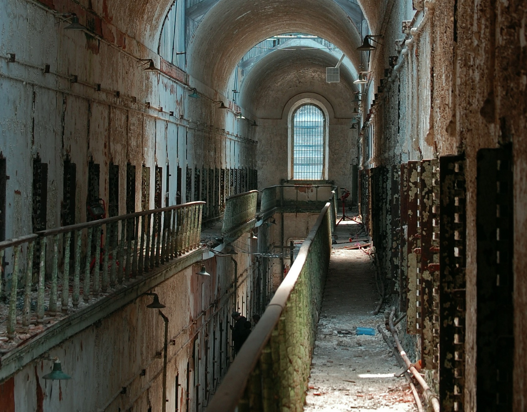 Abandoned prison in the Philadelphia, PA metro area looks a tad bit