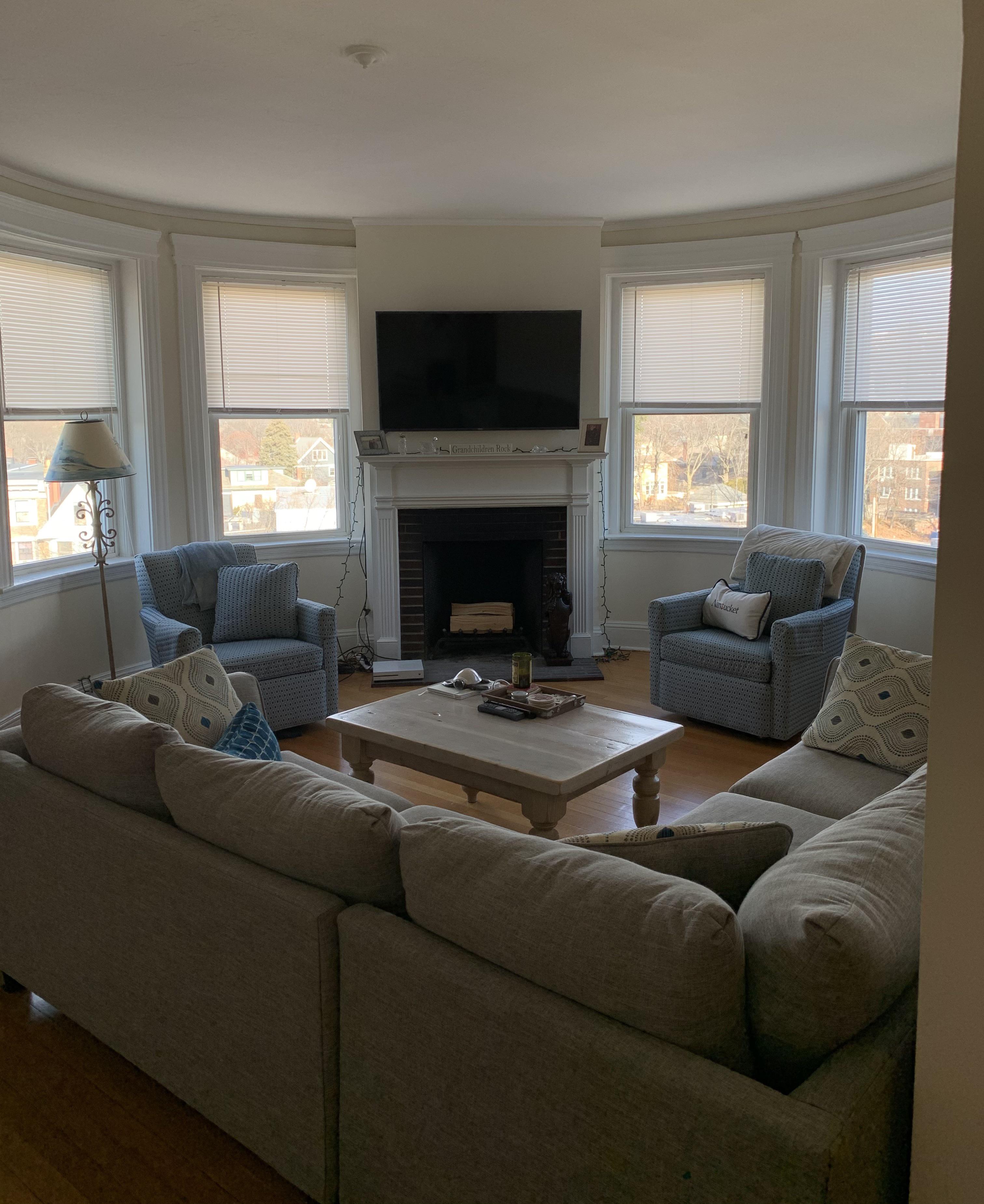 Spacious 1 bed, 1 bath. March 1 through August 31st. Washington Sq