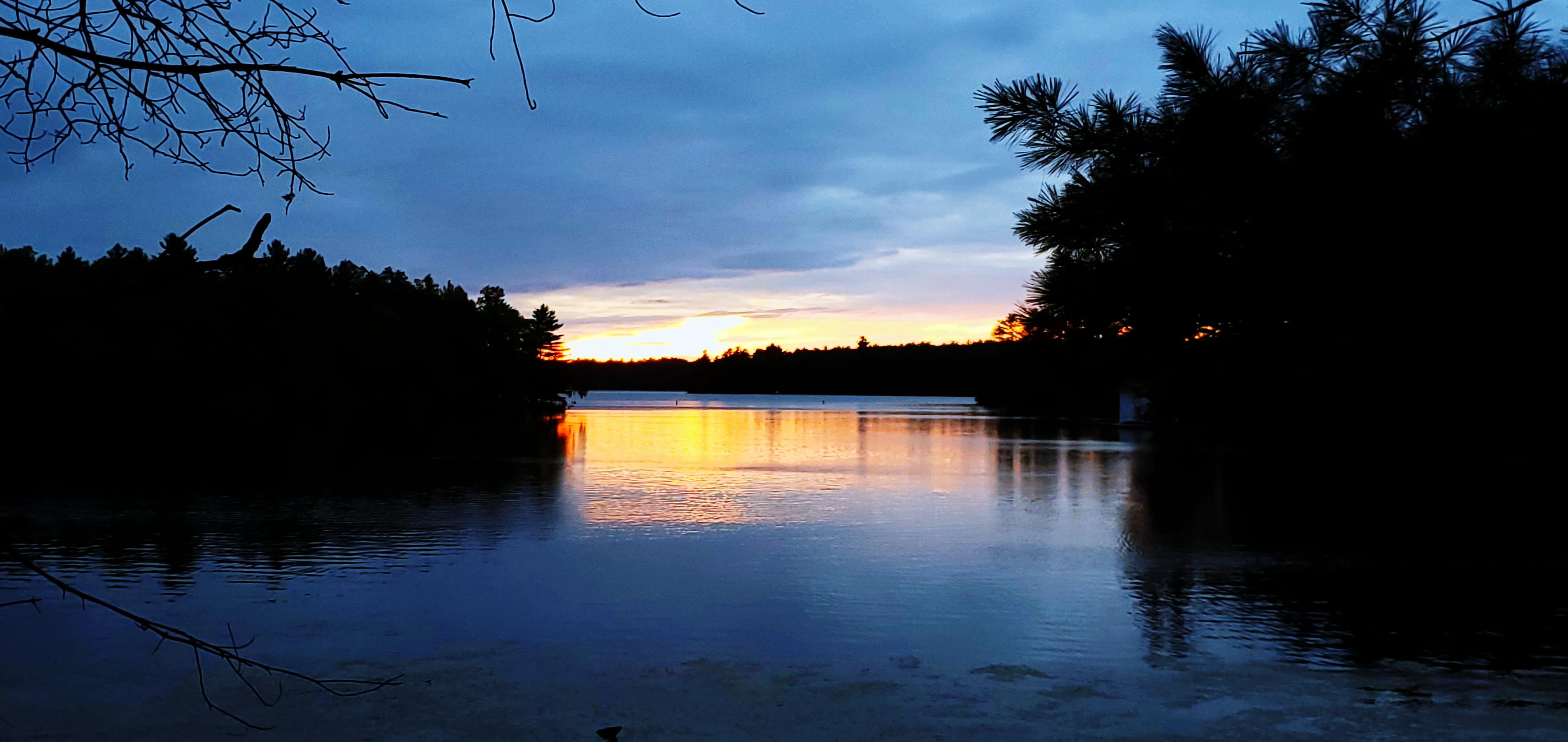 Sunset on Lake Minocqua (Minocqua, WI) r/wisconsin