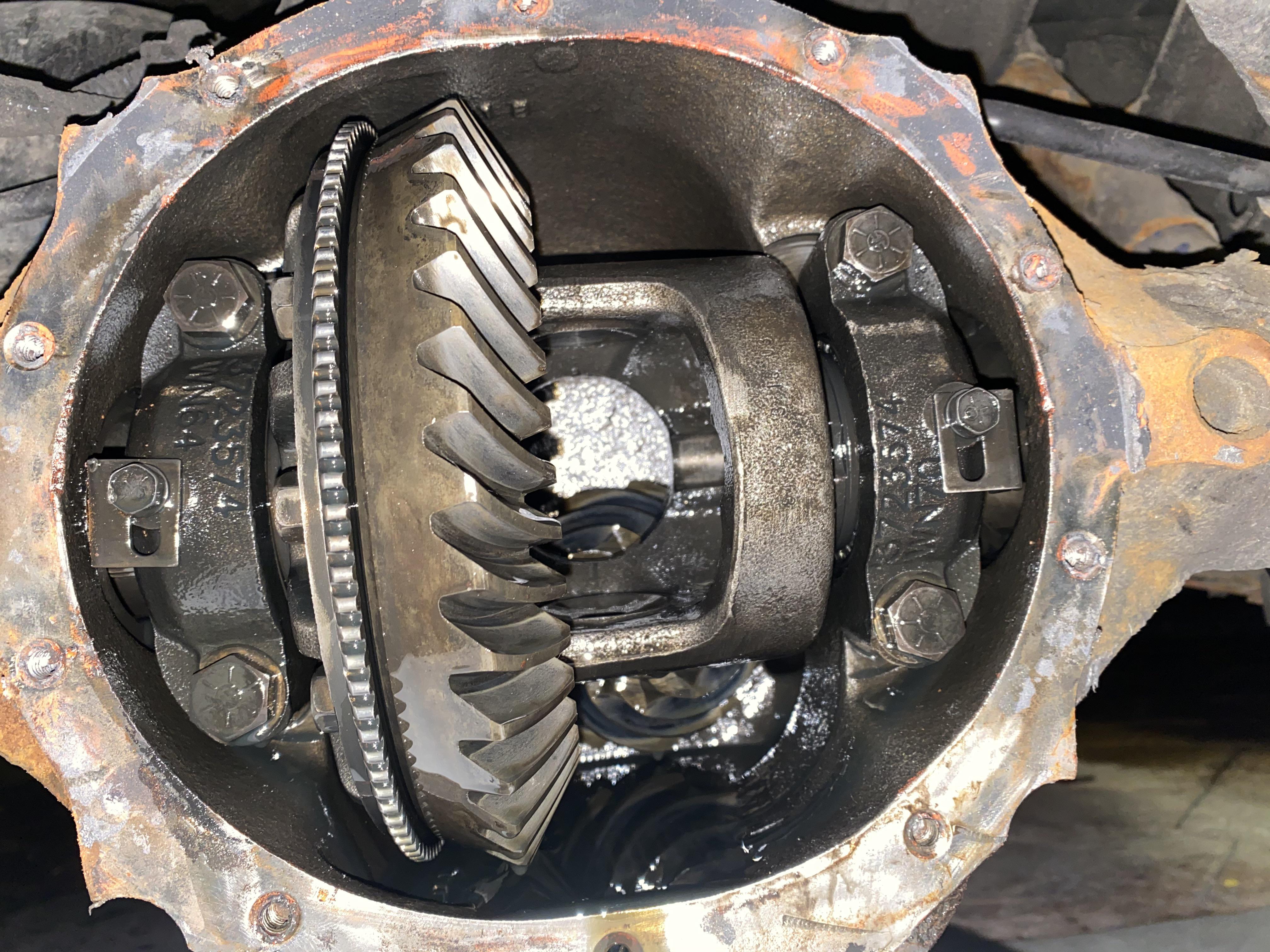 It is a standard Chrysler 8.25 open diff axle? Or is this a limited