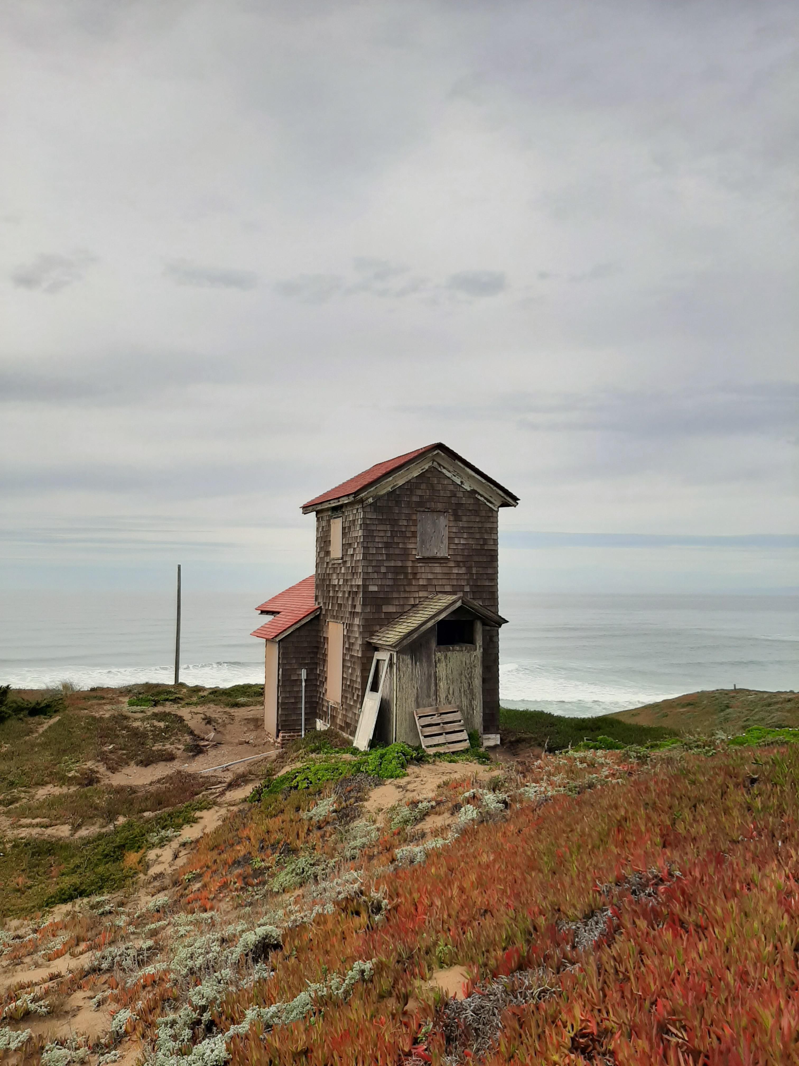 Abandoned Cabin on the Beach in California r/urbanexploration