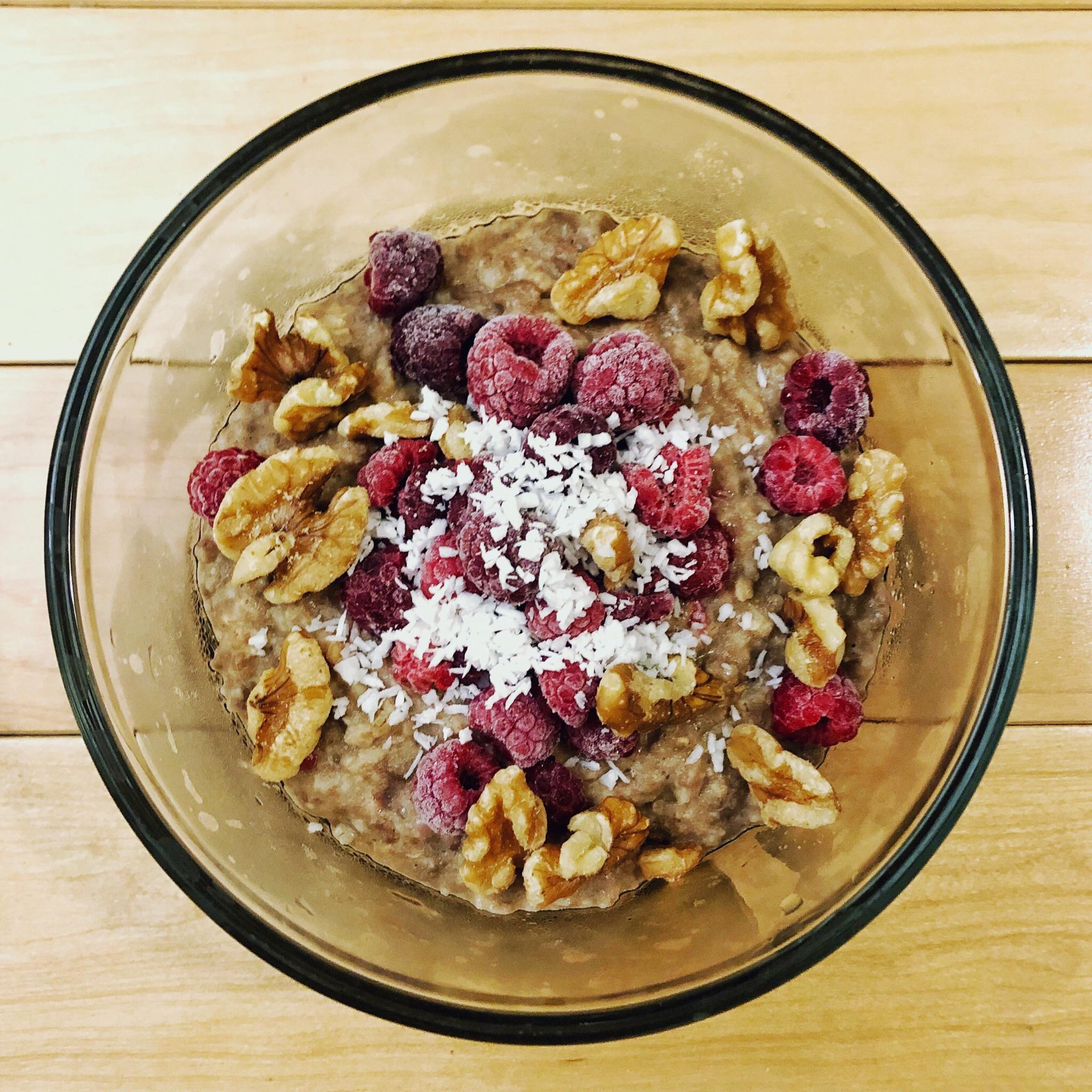 Favourite way to eat my oatmeal. 1/3 cup oats, 1 scoop chocolate