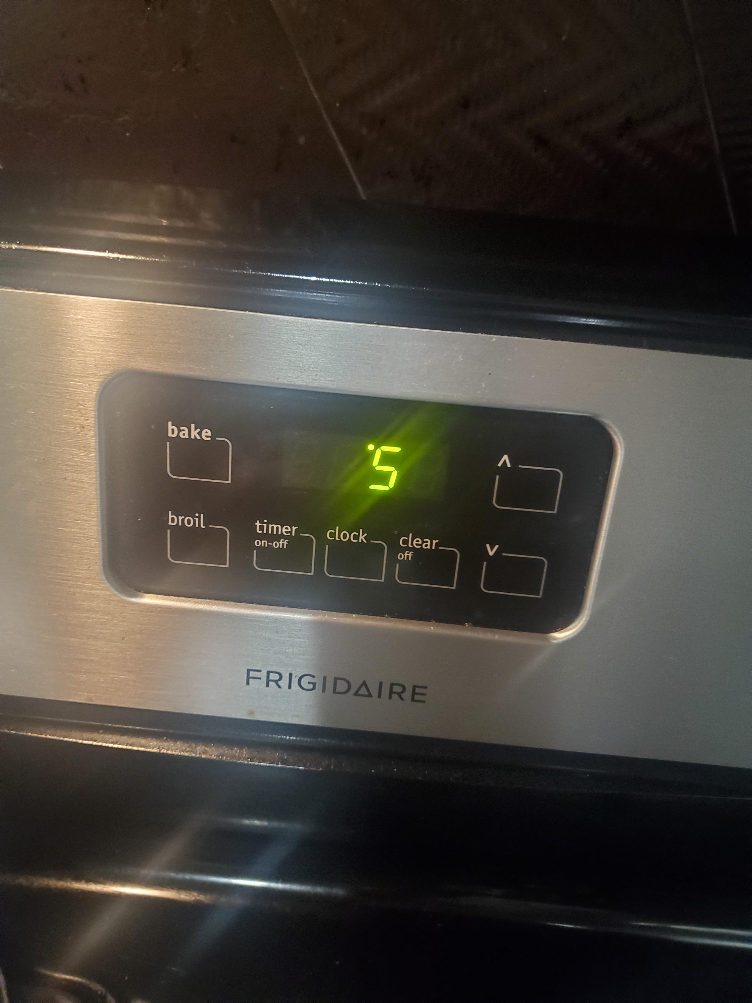 The next in the saga of "your apartment's oven is fine". Electronic