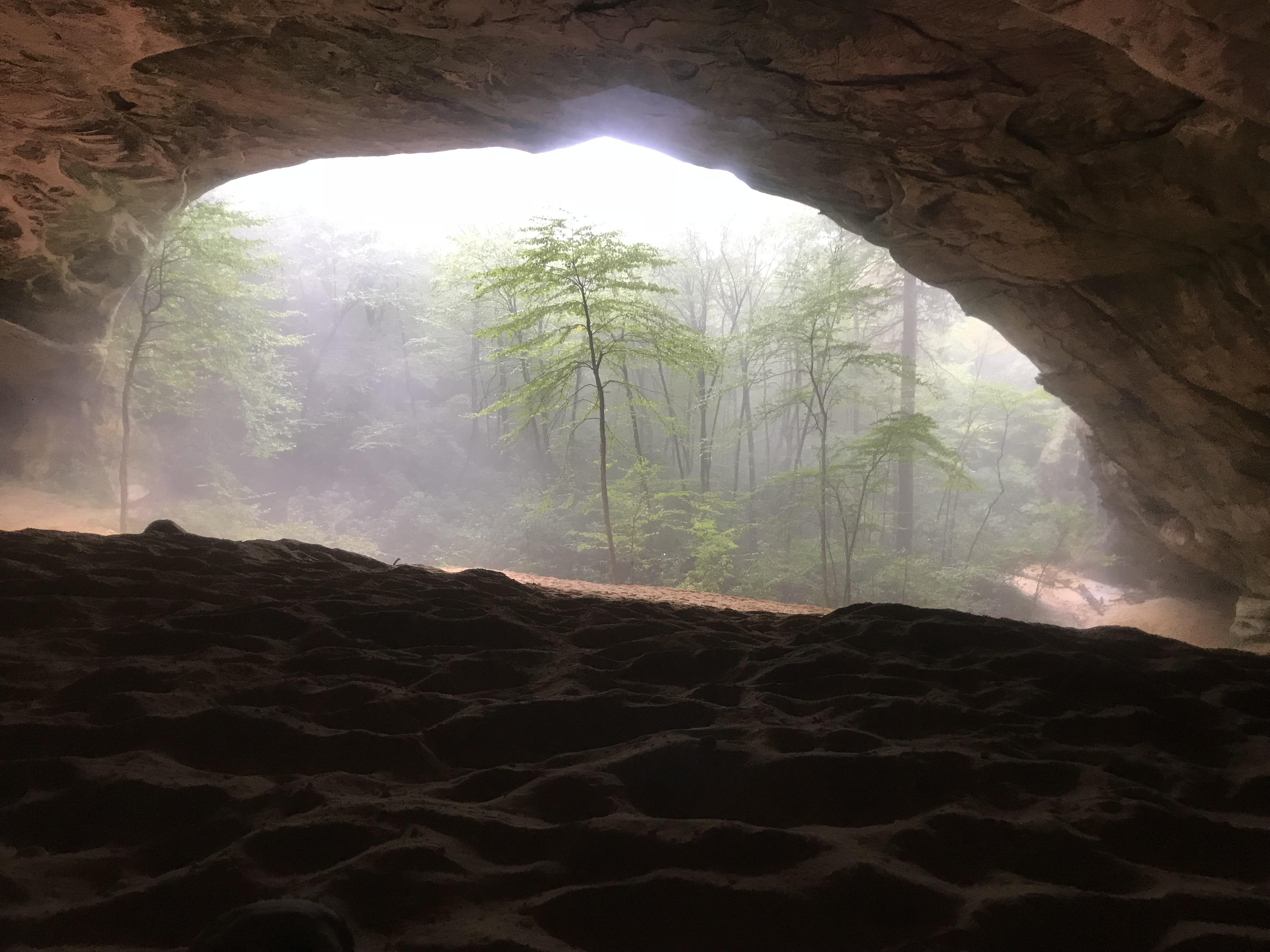 Sand cave at Cumberland Gap National Park, Middlesboro, KY r/hiking