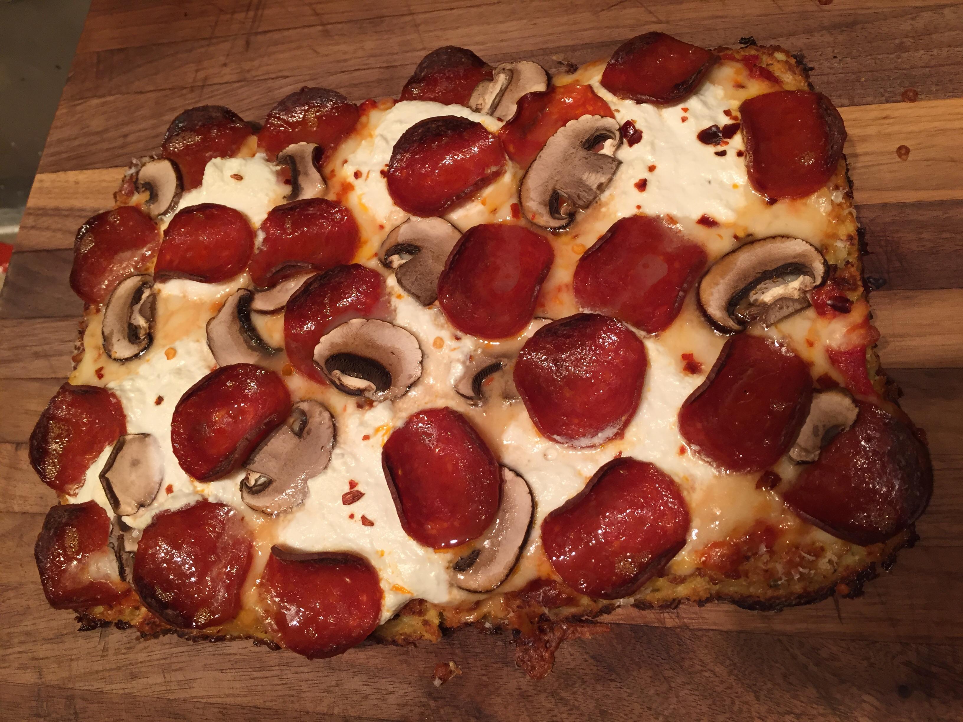 [homemade] cauliflower crust pizza topped with burrata, mozzarella, pep