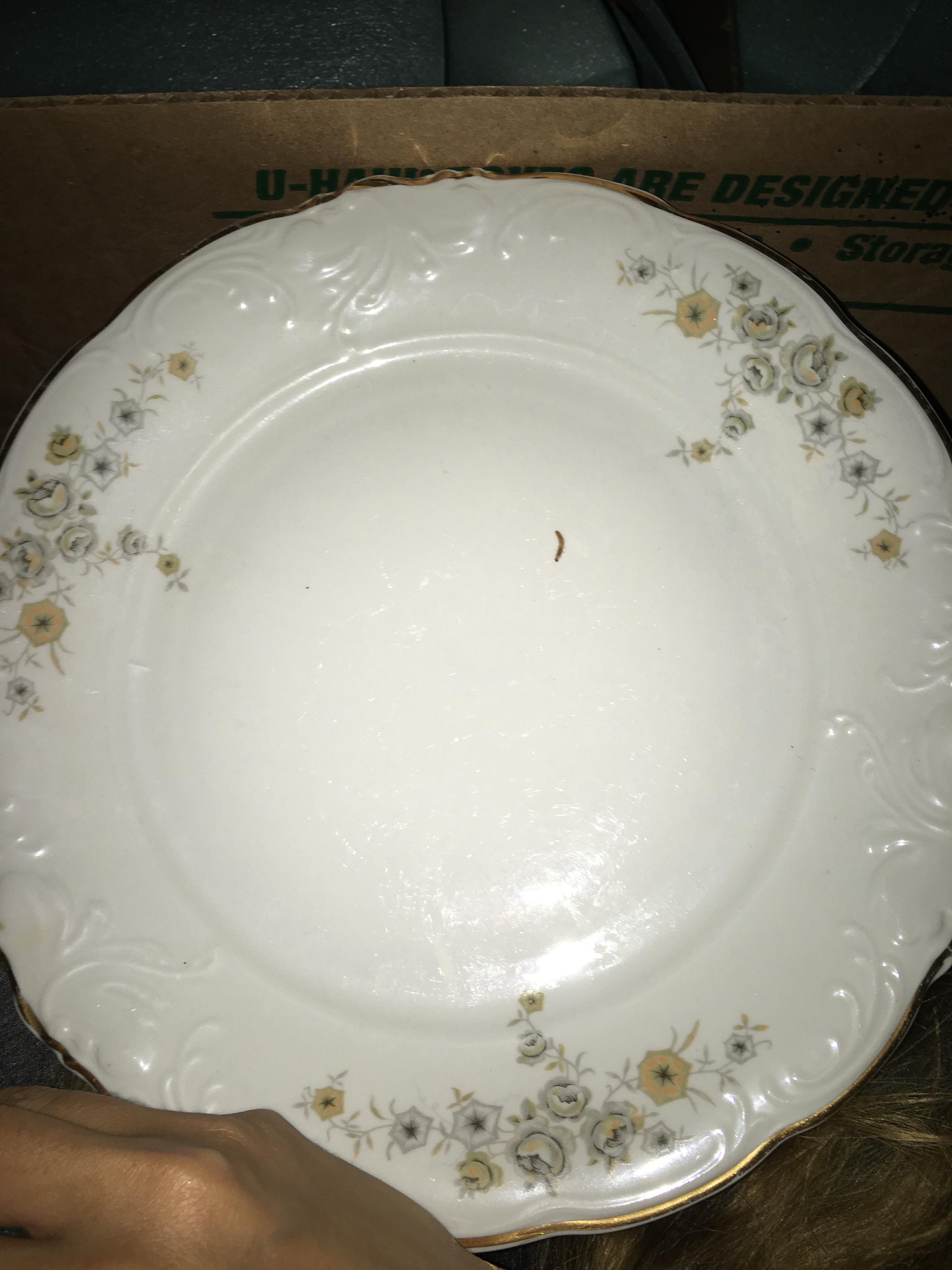 I have a discontinued Wawel China set, am looking to sell, but unsure of value. Only info I can