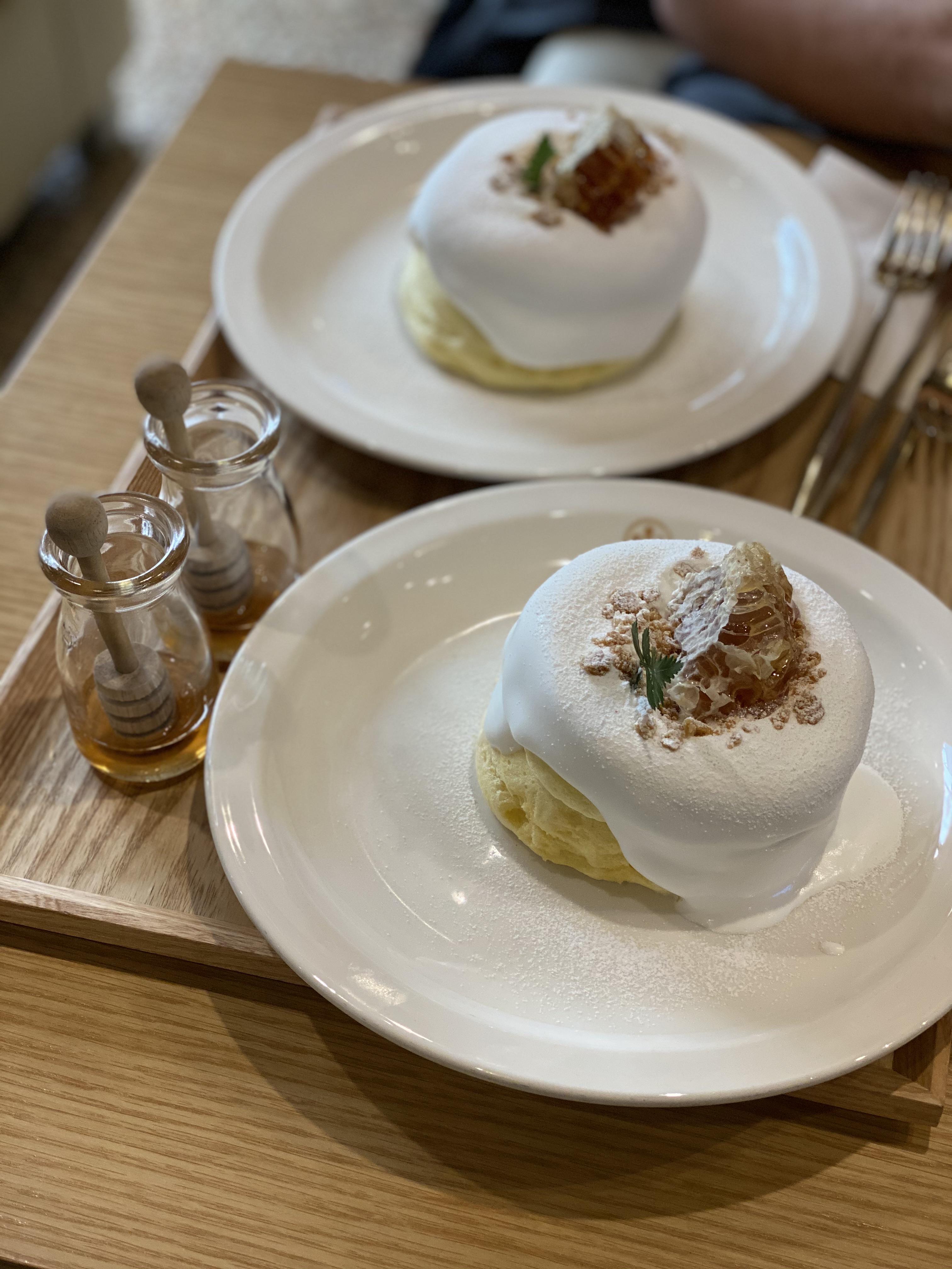 [I ate] Soufflé Pancake in Itaewon, Seoul, South Korea. r/food