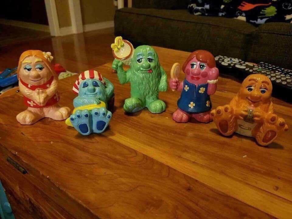 What are these toys from the 70s/80s? Are they from a TV Show? Whatisthis