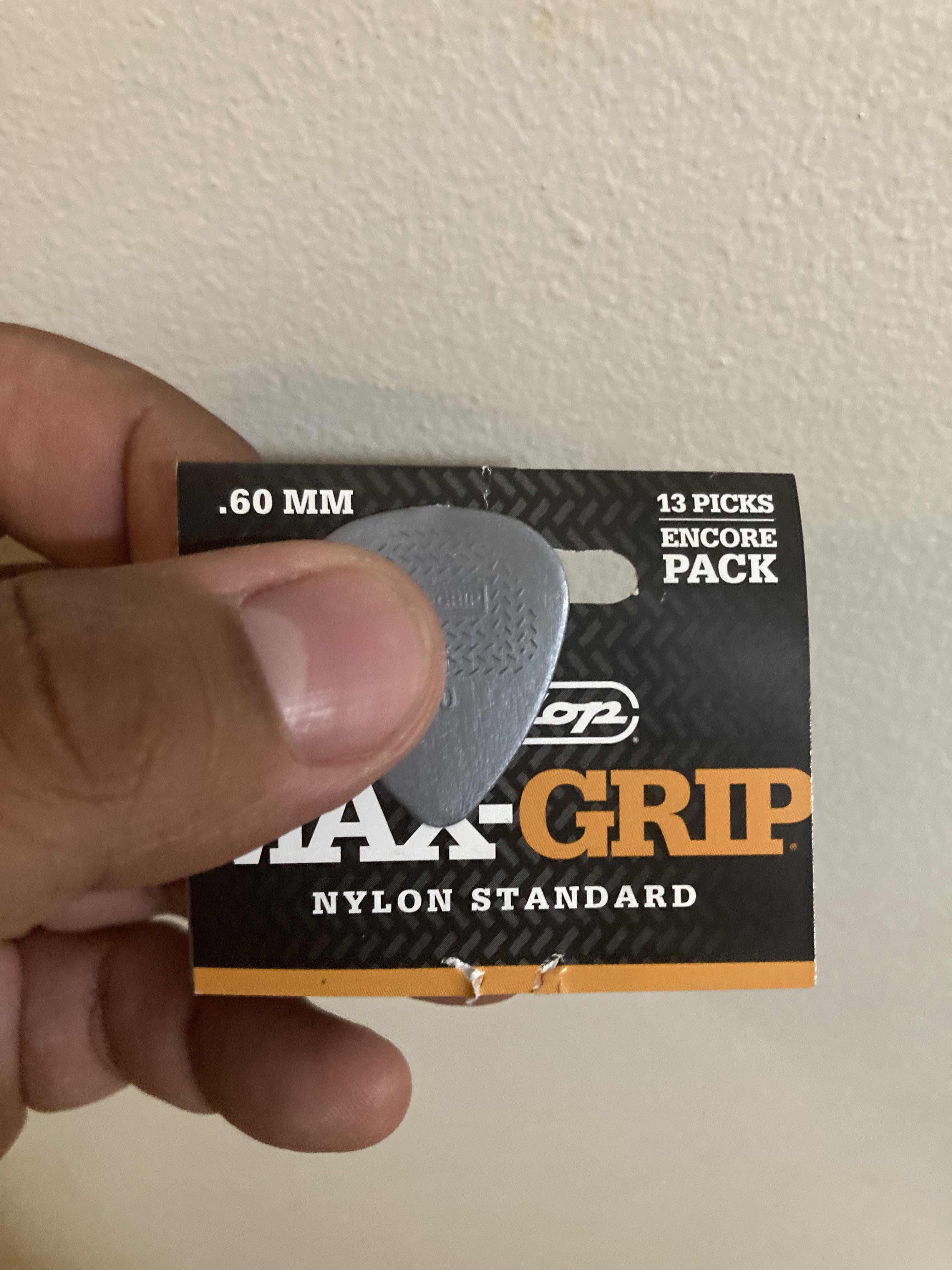 Best guitar pick for beginners! r/guitars