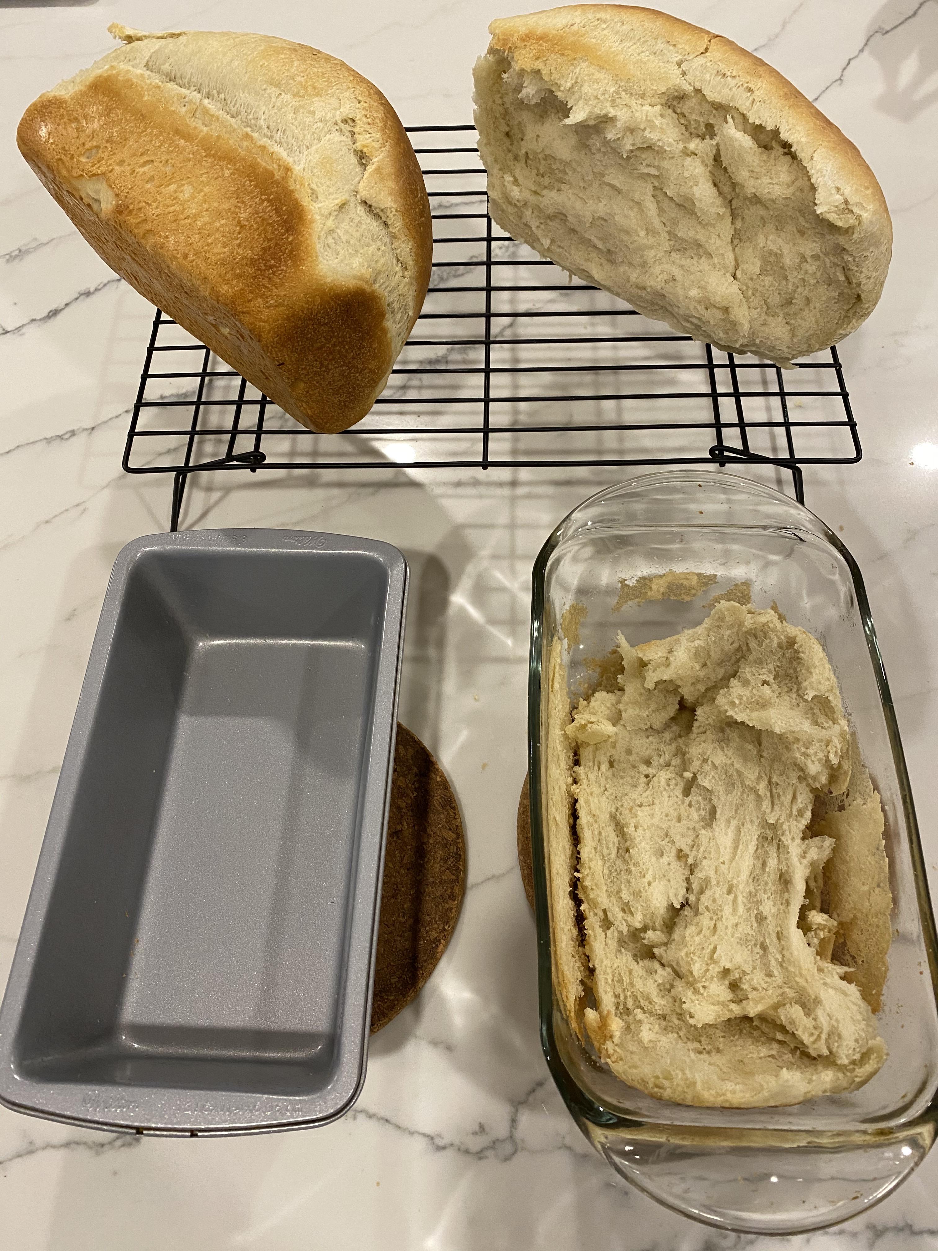 Cool experiment. Same recipe. Metal vs Glass pan. Bread stuck to the