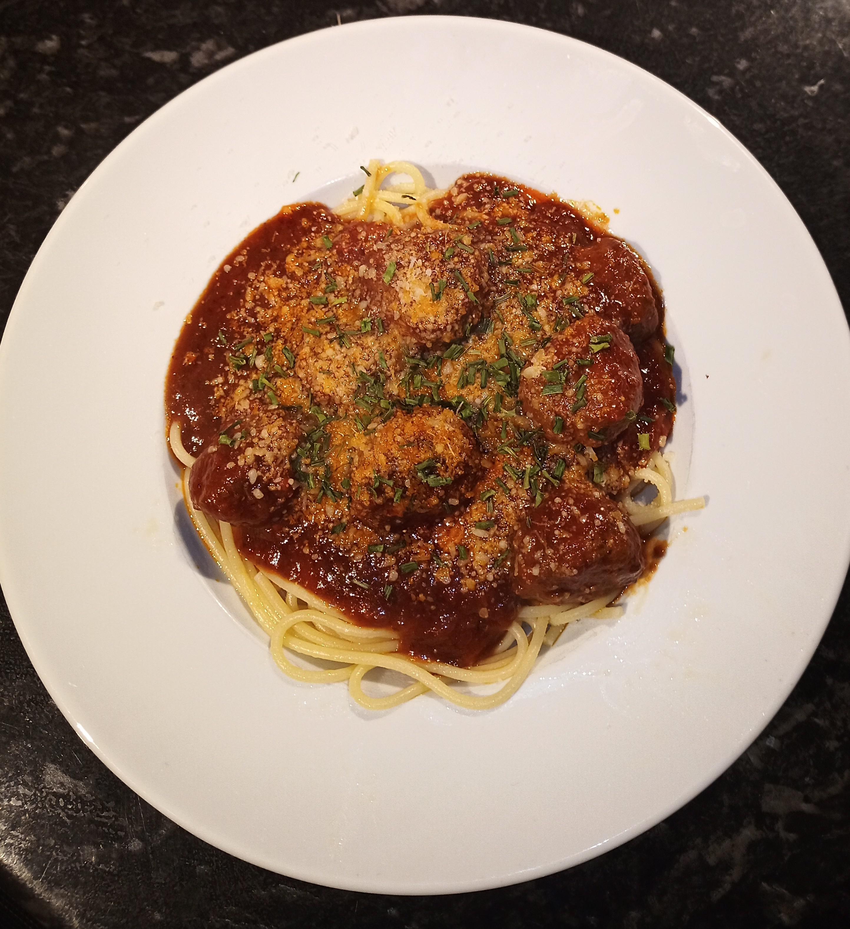 Slow cooker beef brisket meatballs & spaghetti r/FoodPorn