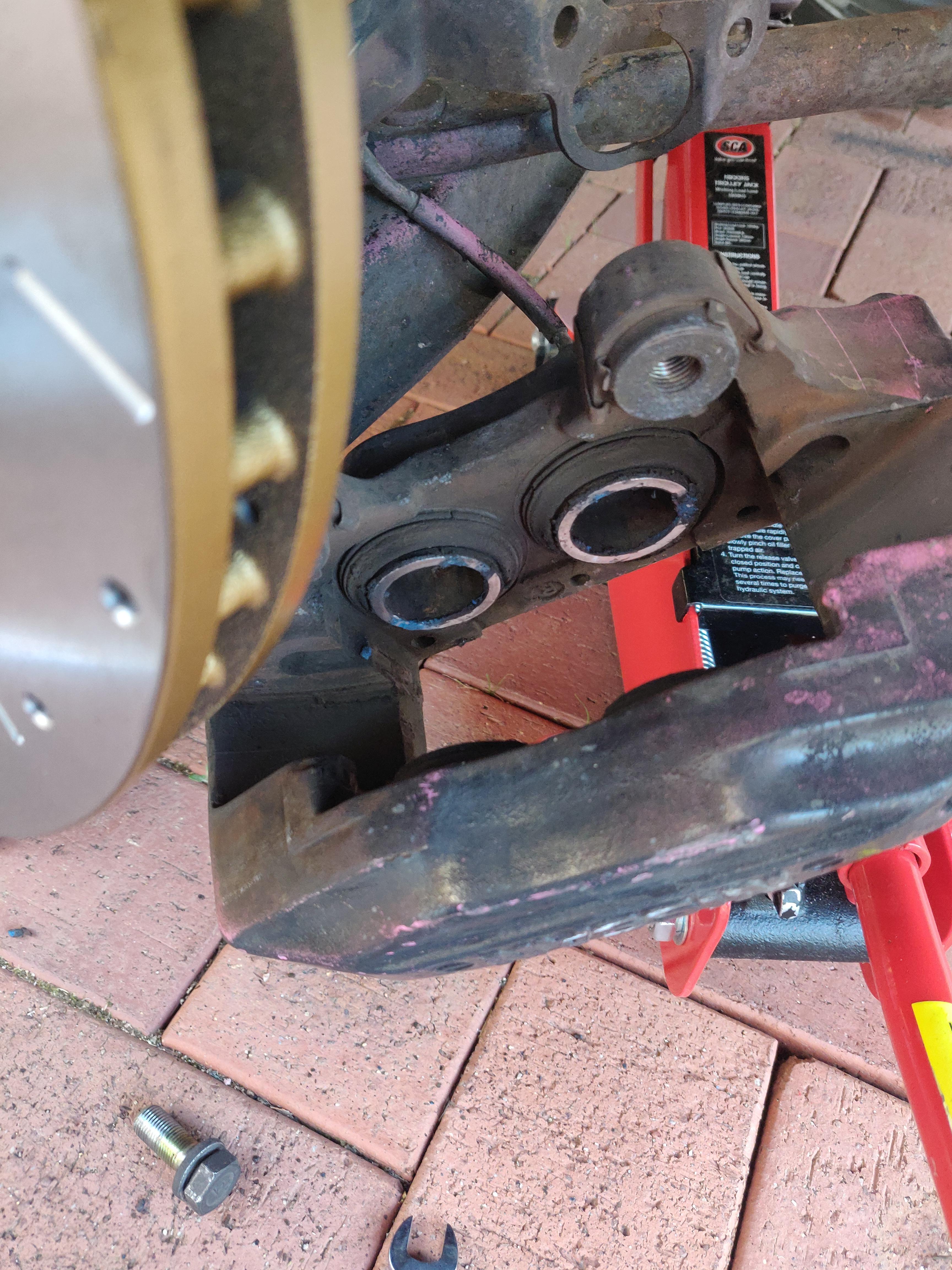 How do you guys push back the pistons to put new brake pads in? r