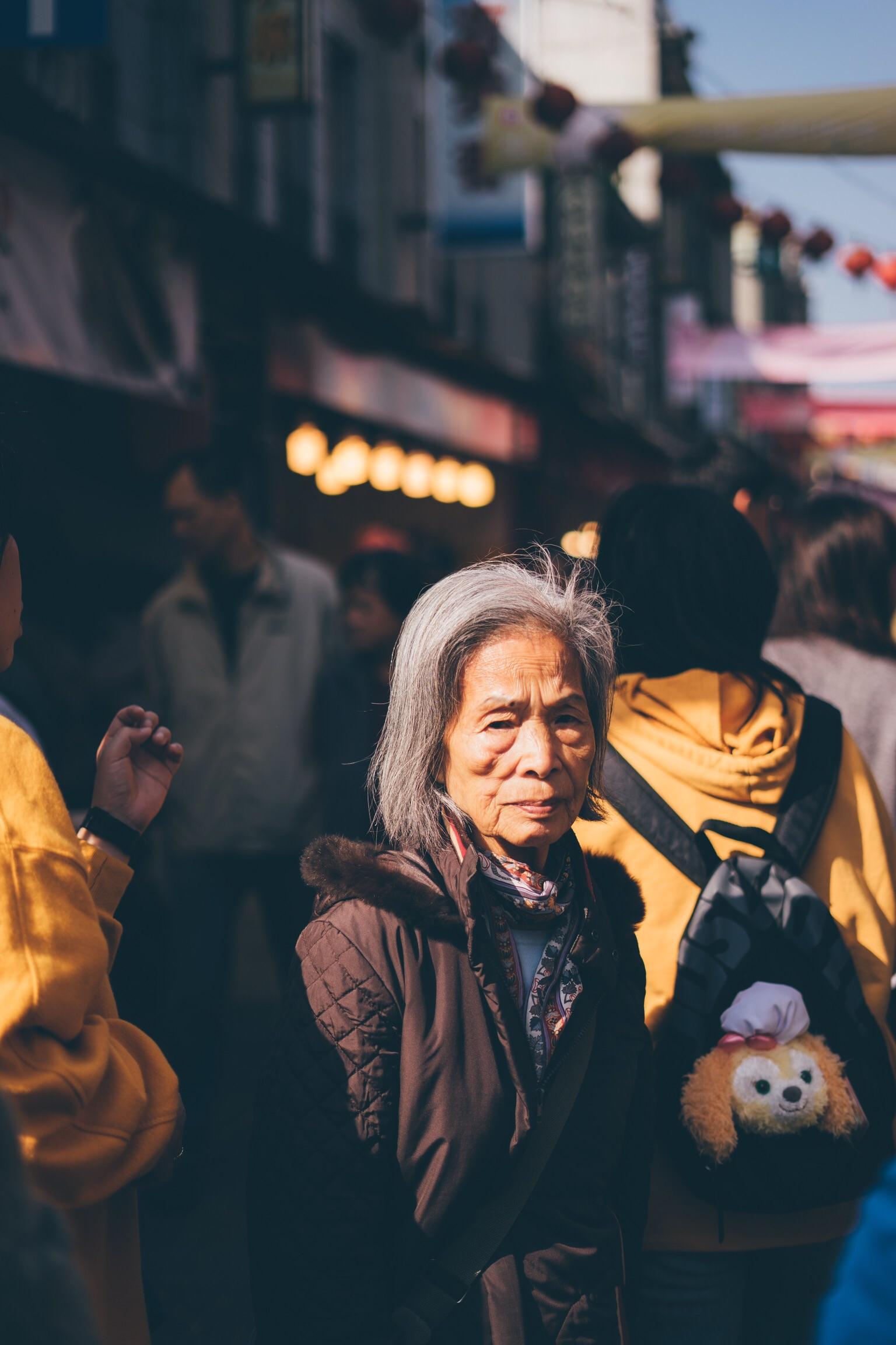 Just another face in the crowd r/SonyAlpha