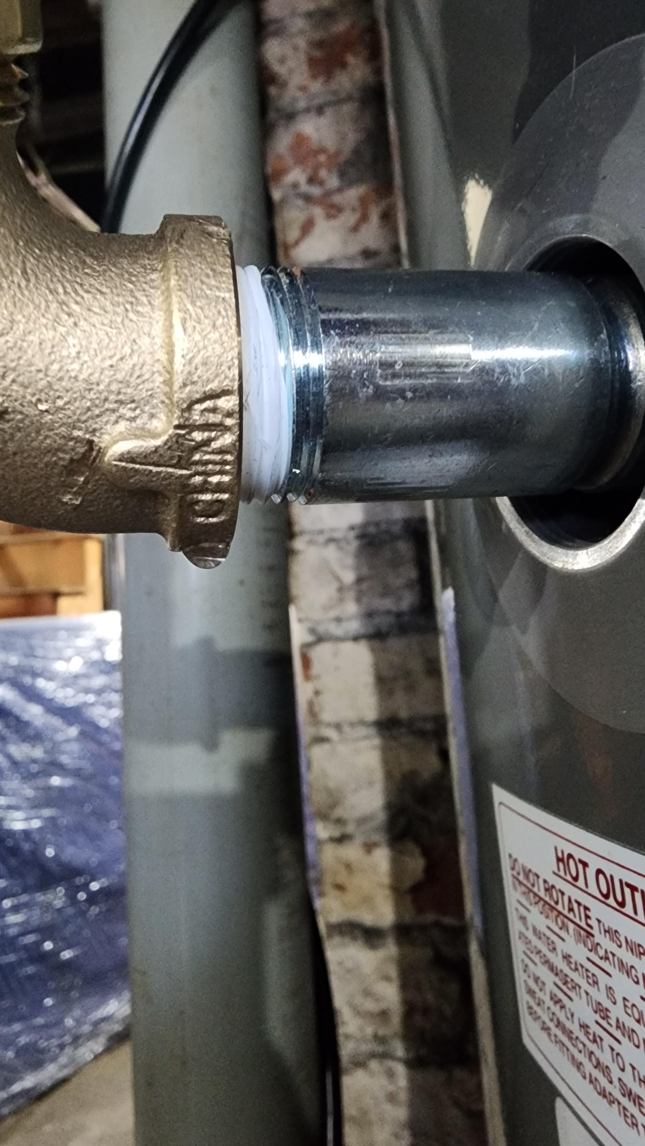 Recently installed water heater - slowest leak ever : r/Plumbing