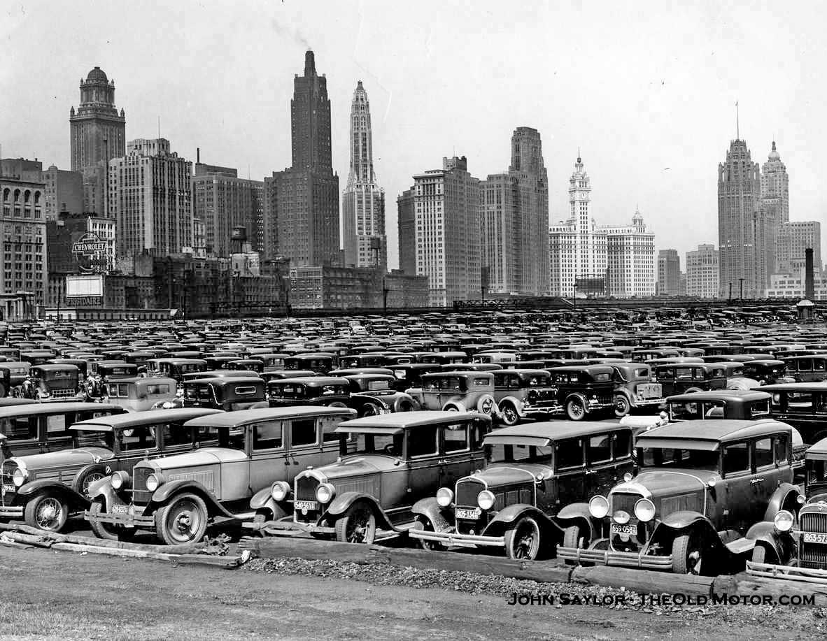 A packed parking lot in Chicago in the late 1920s. [1182x917] r