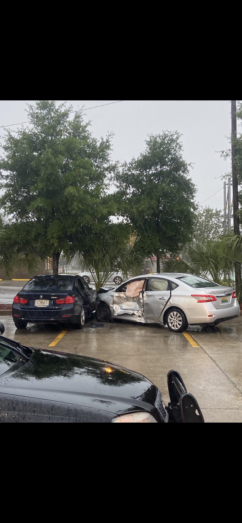 Shouldn’t have parked like a twat beemer. Car accident caused the