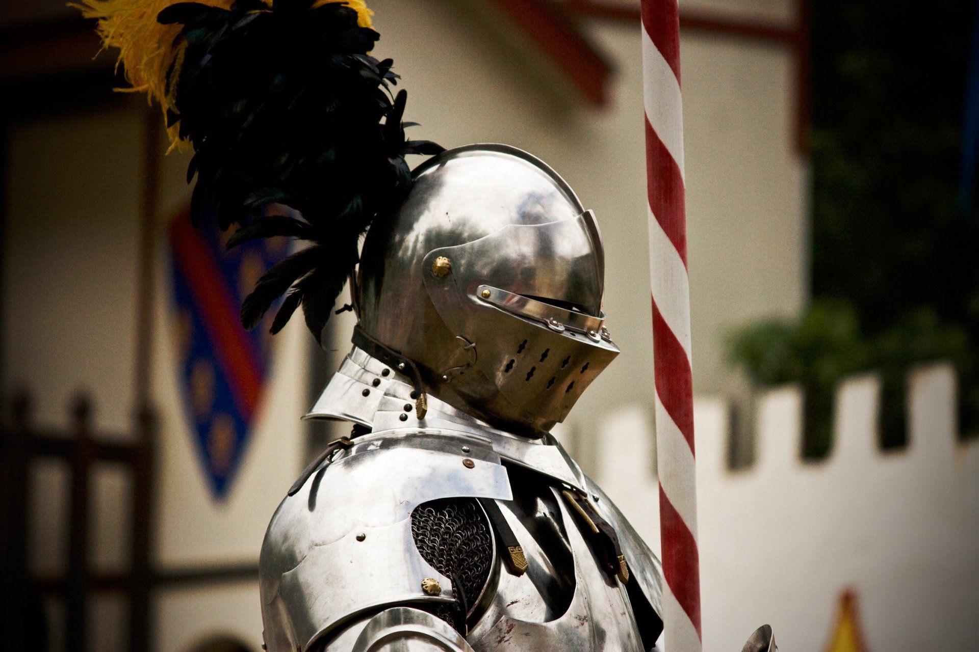 Knight Helmets With Feather
