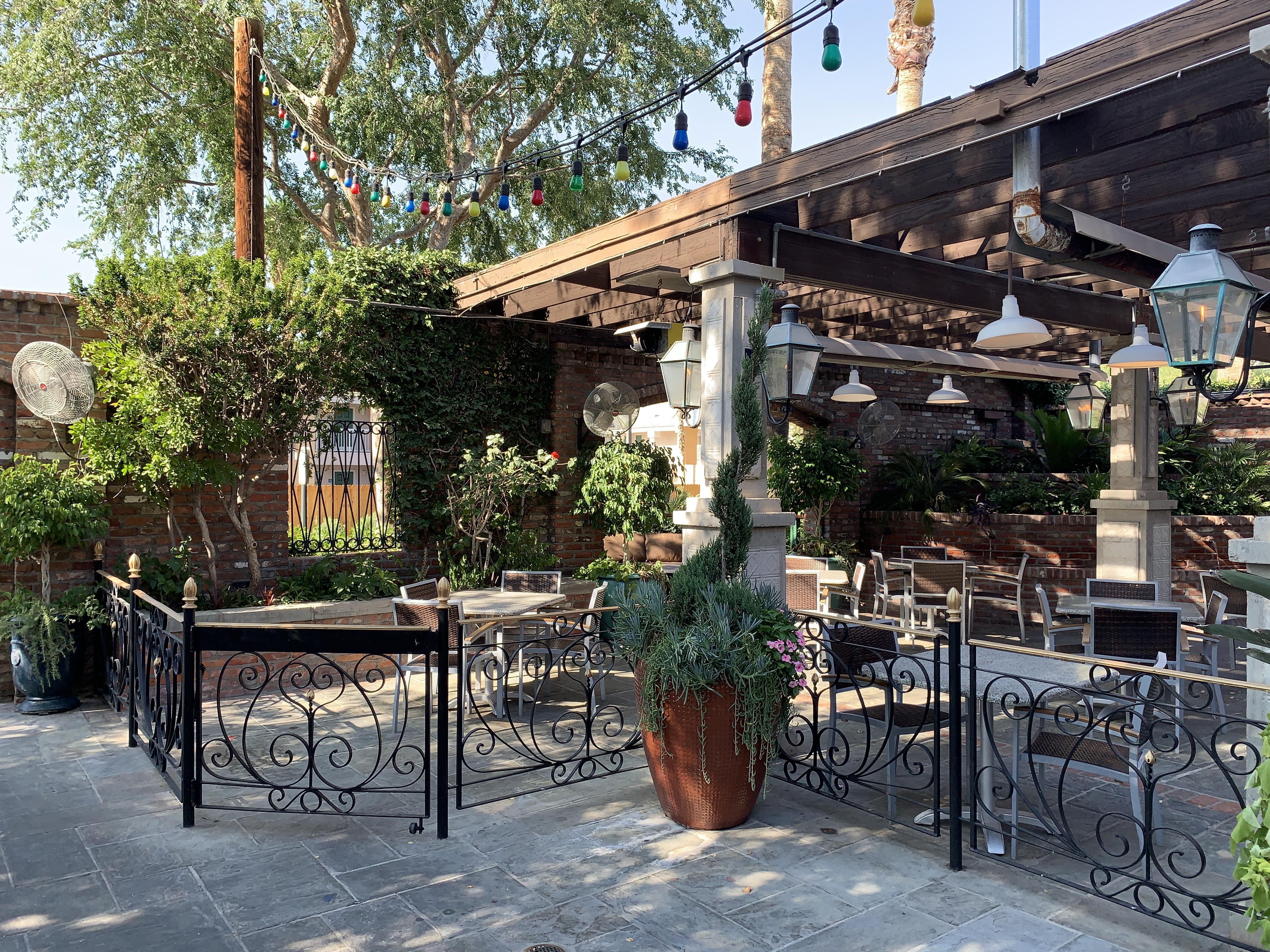 My favourite restaurant in AZ, Pappadeaux. r/arizona