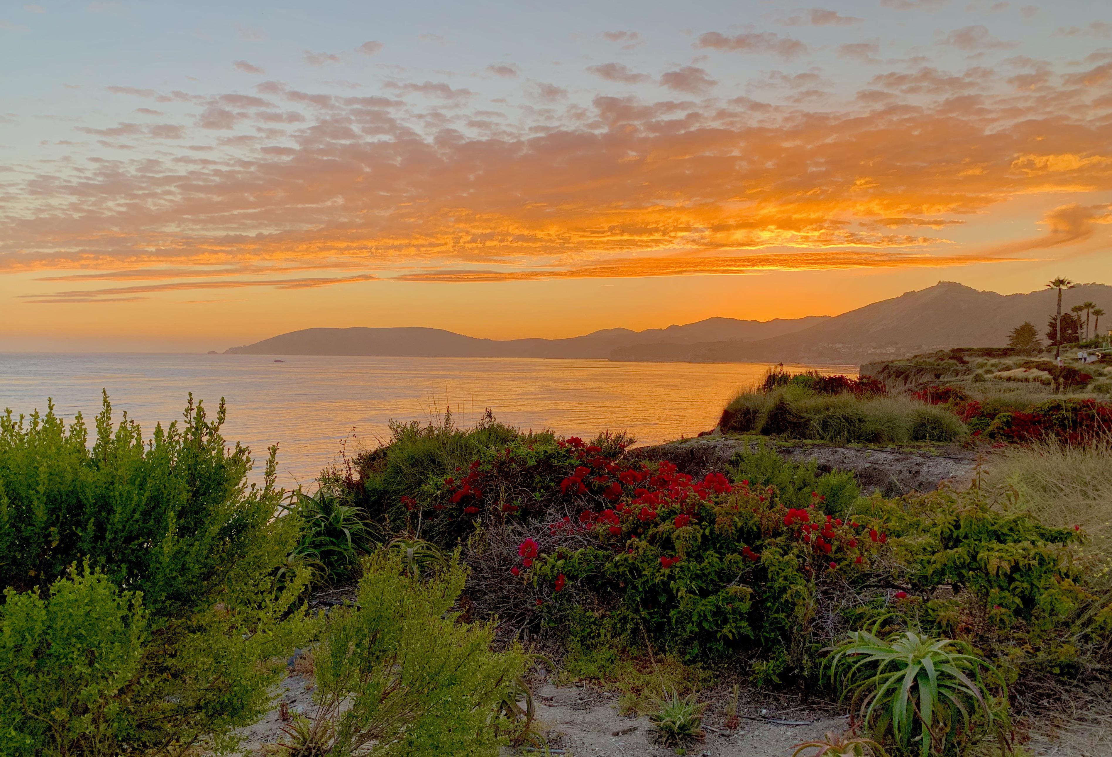 Avila Beach Sunset, Central Coast, CA, USA [3791 x 2582] [OC] [2019