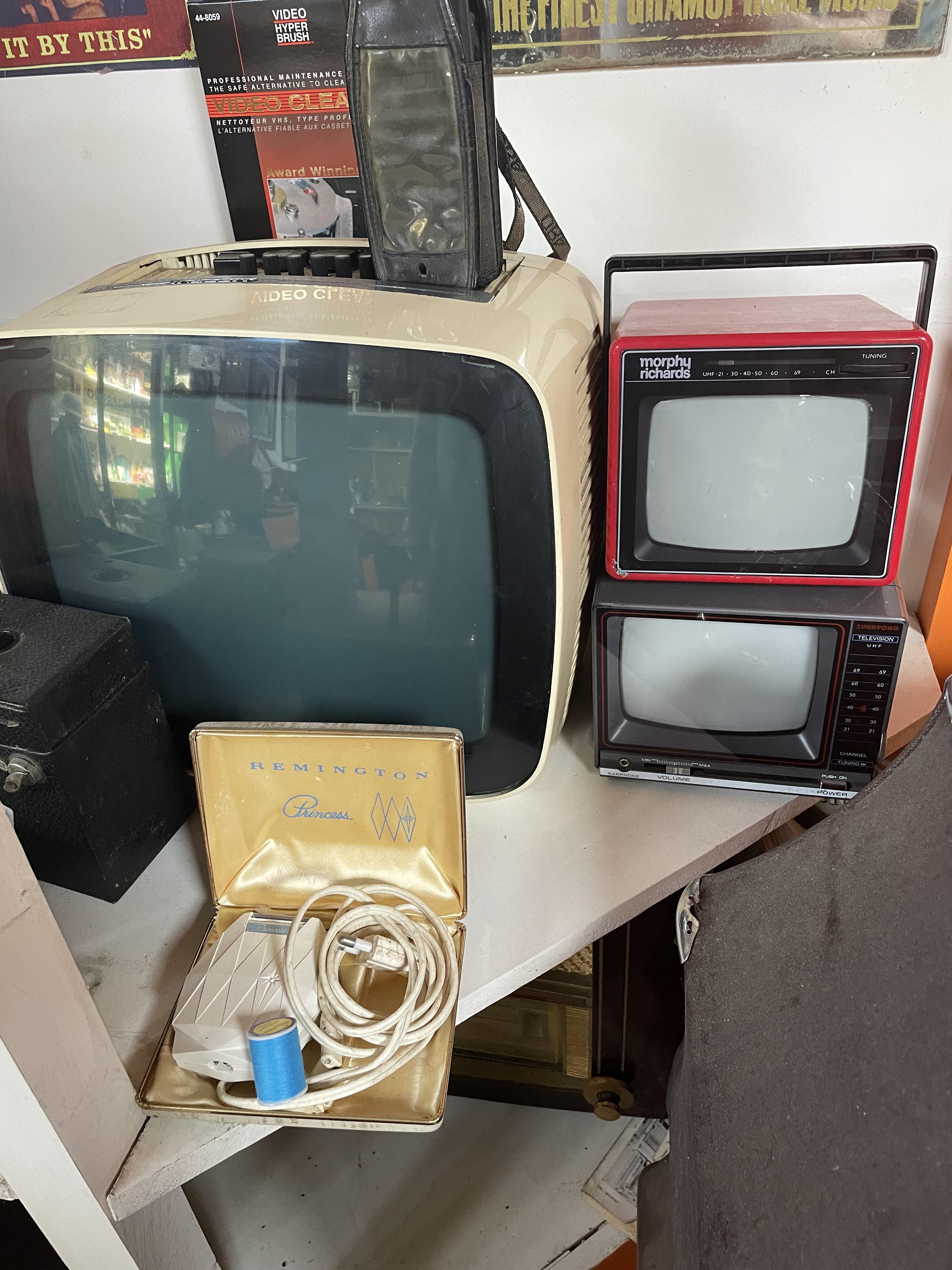 Some retro portable tvs r/nostalgia