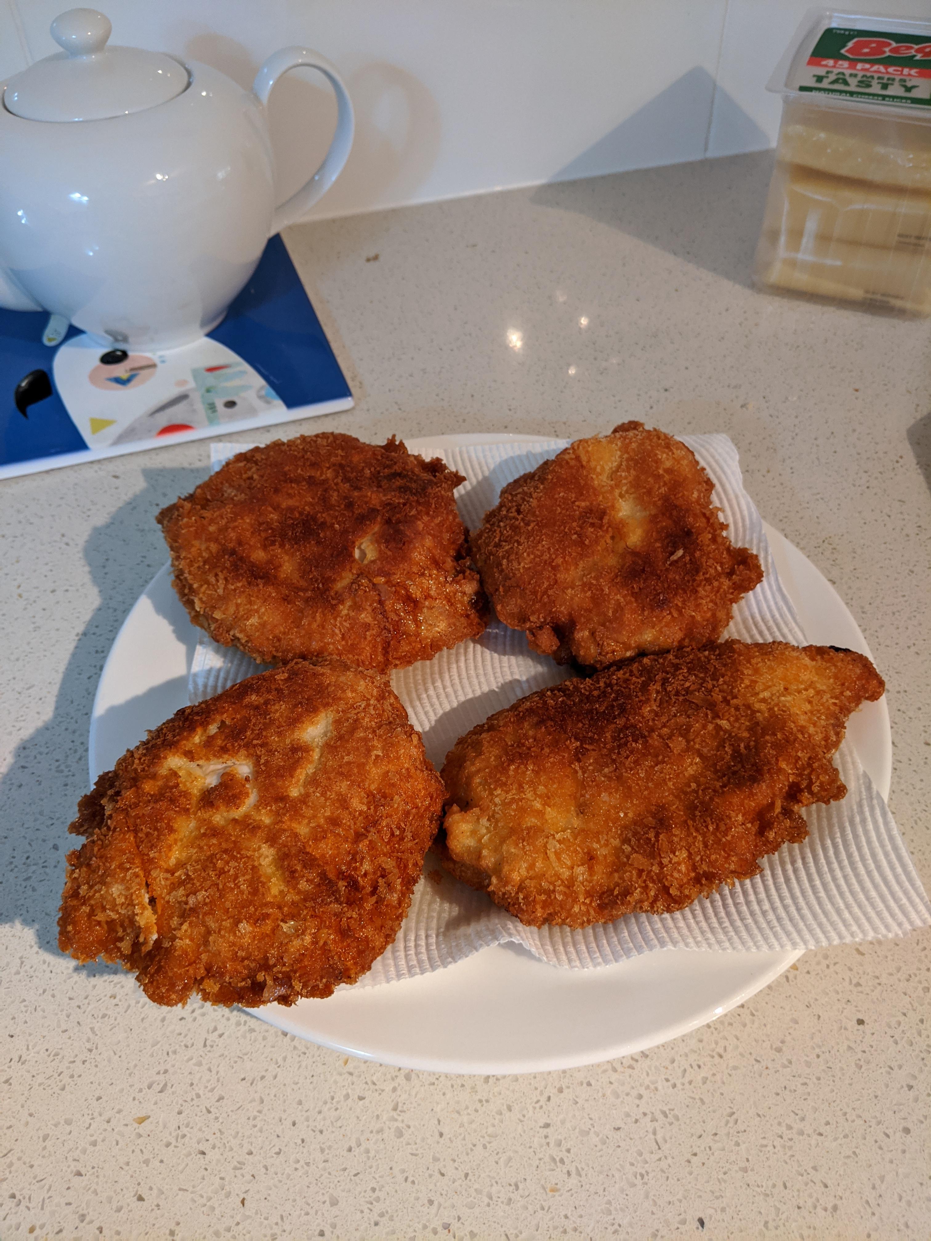 [HOMEMADE] Panko Breadcrumbed chicken schnitzel r/food