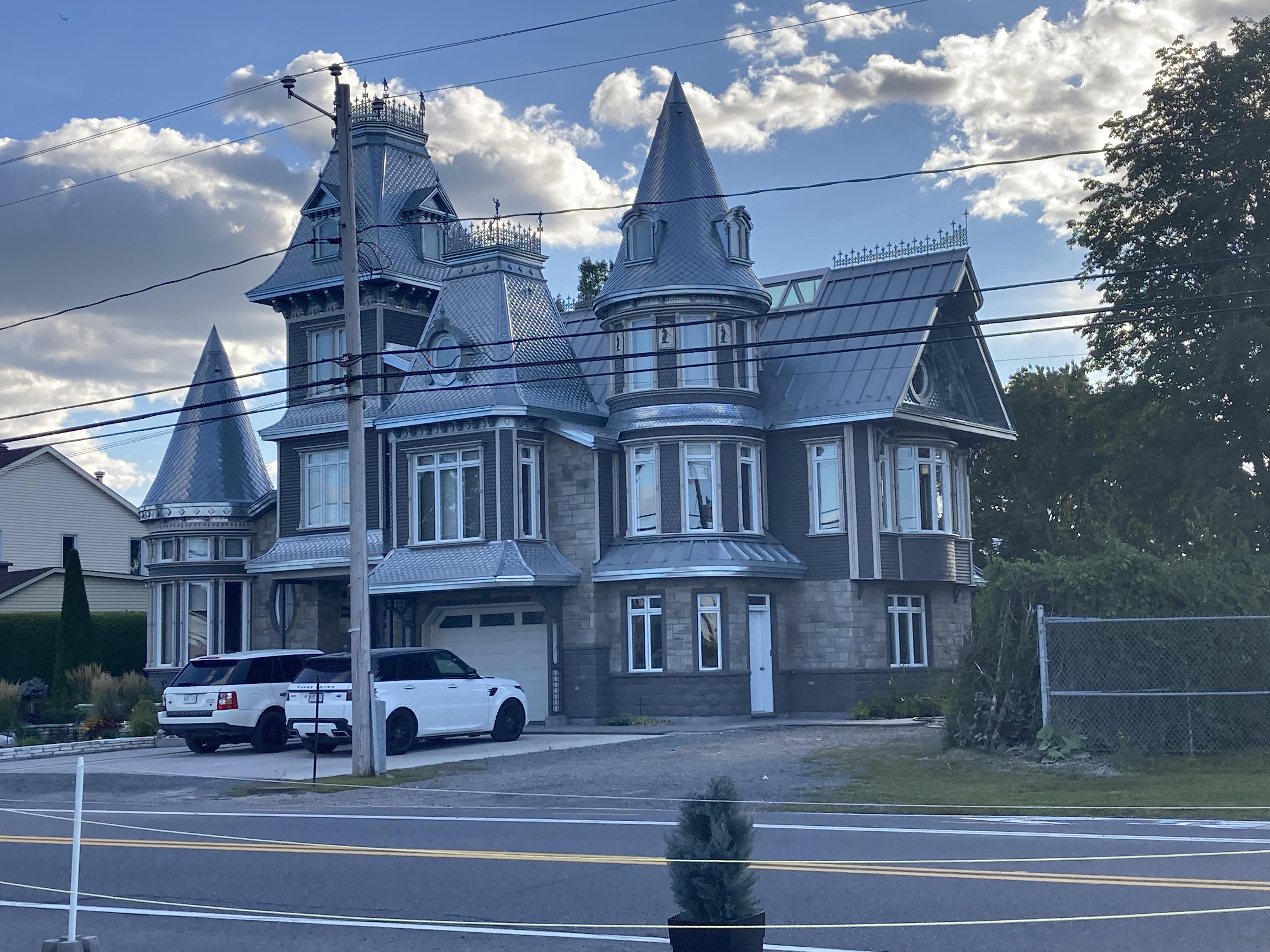When insanity meet r/ArchitecturalRevival. Varennes, Québec. r