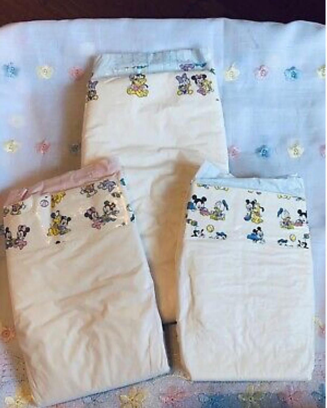 Does anyone remember the diapers they had? When they were little. r/ABDL