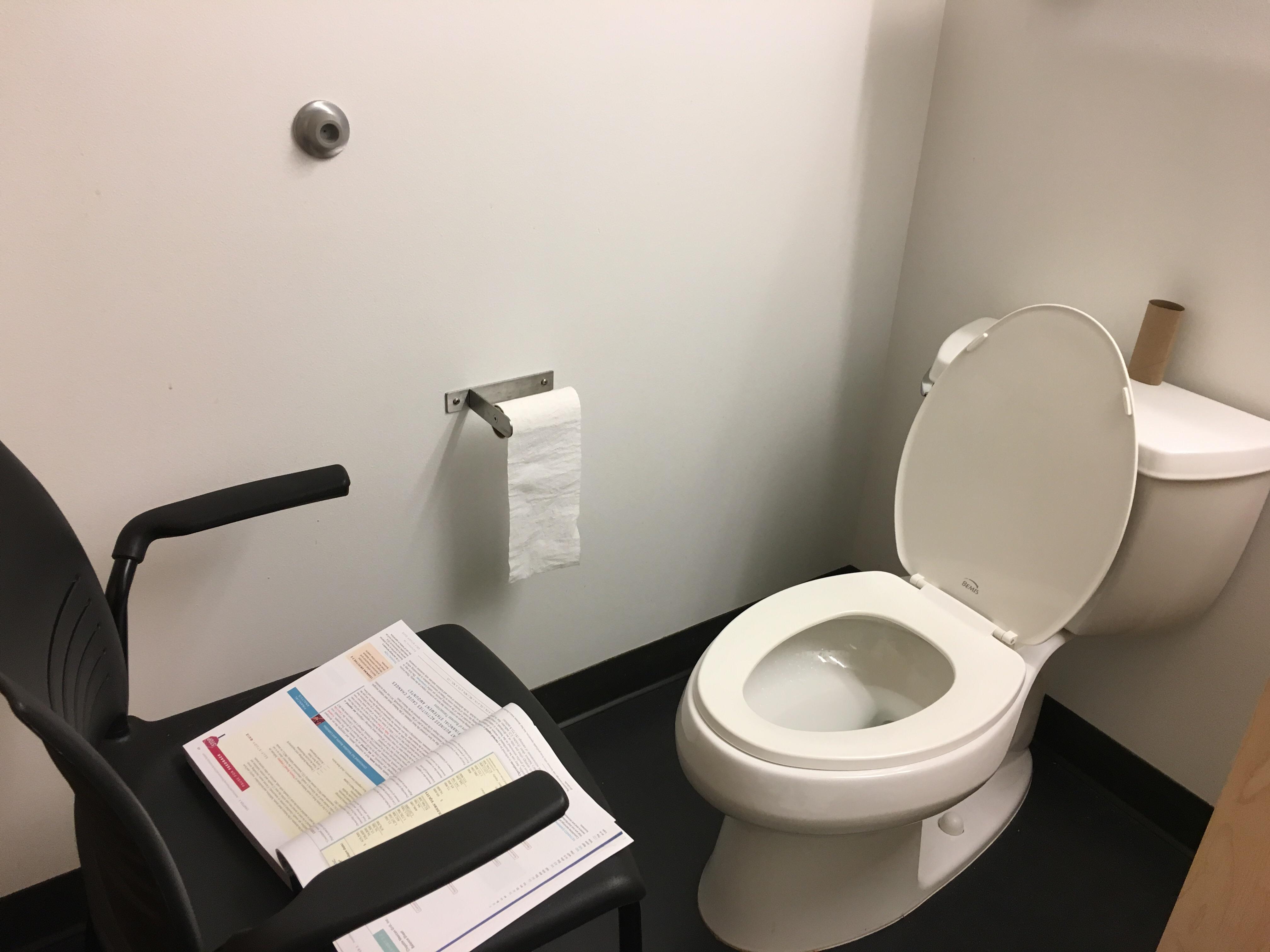 Buddy send this picture of his dorm bathroom... I can’t imagine the