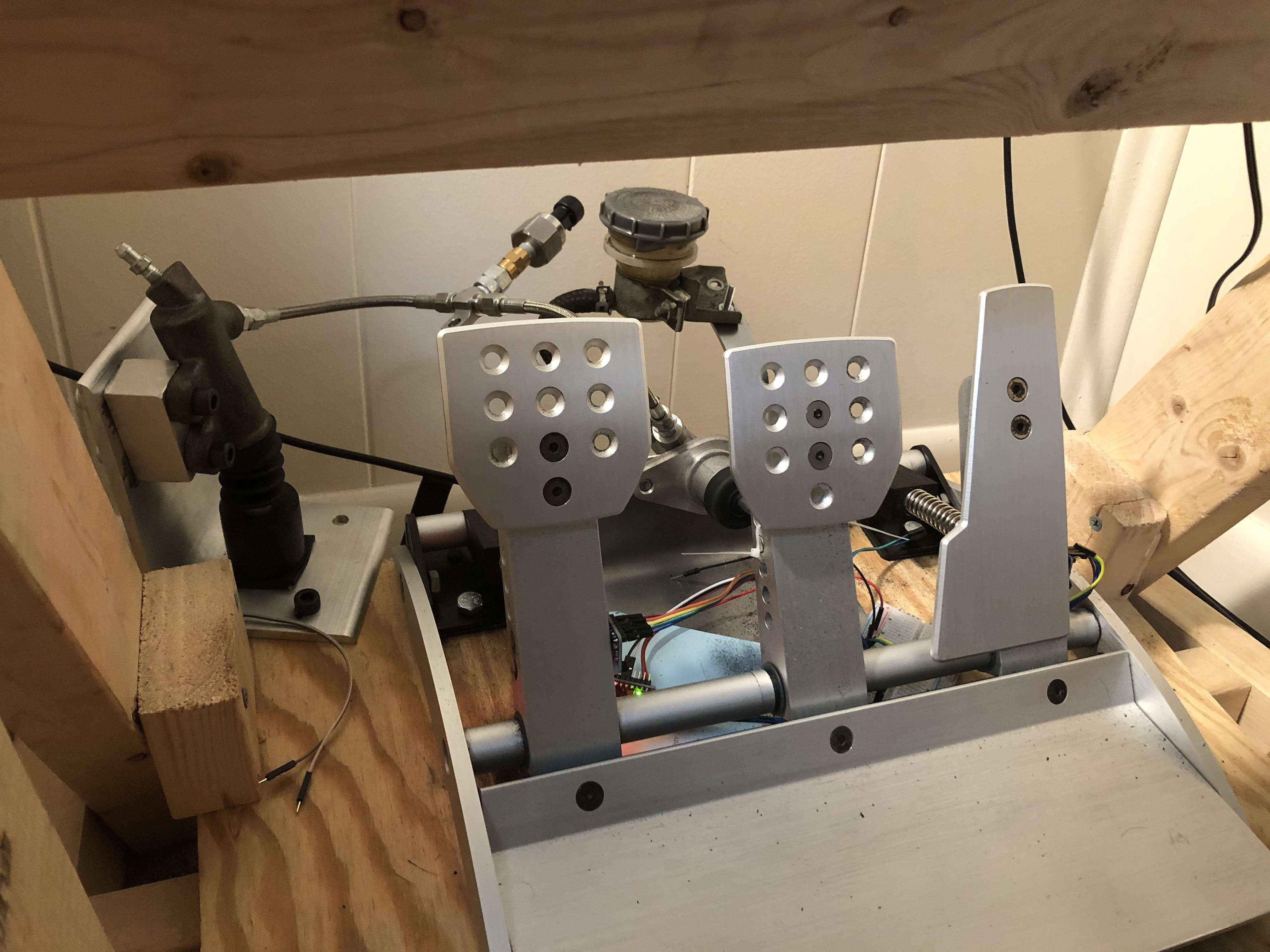 An update about making DIY hydraulic Clubsport V1 Pedals. r/simracing