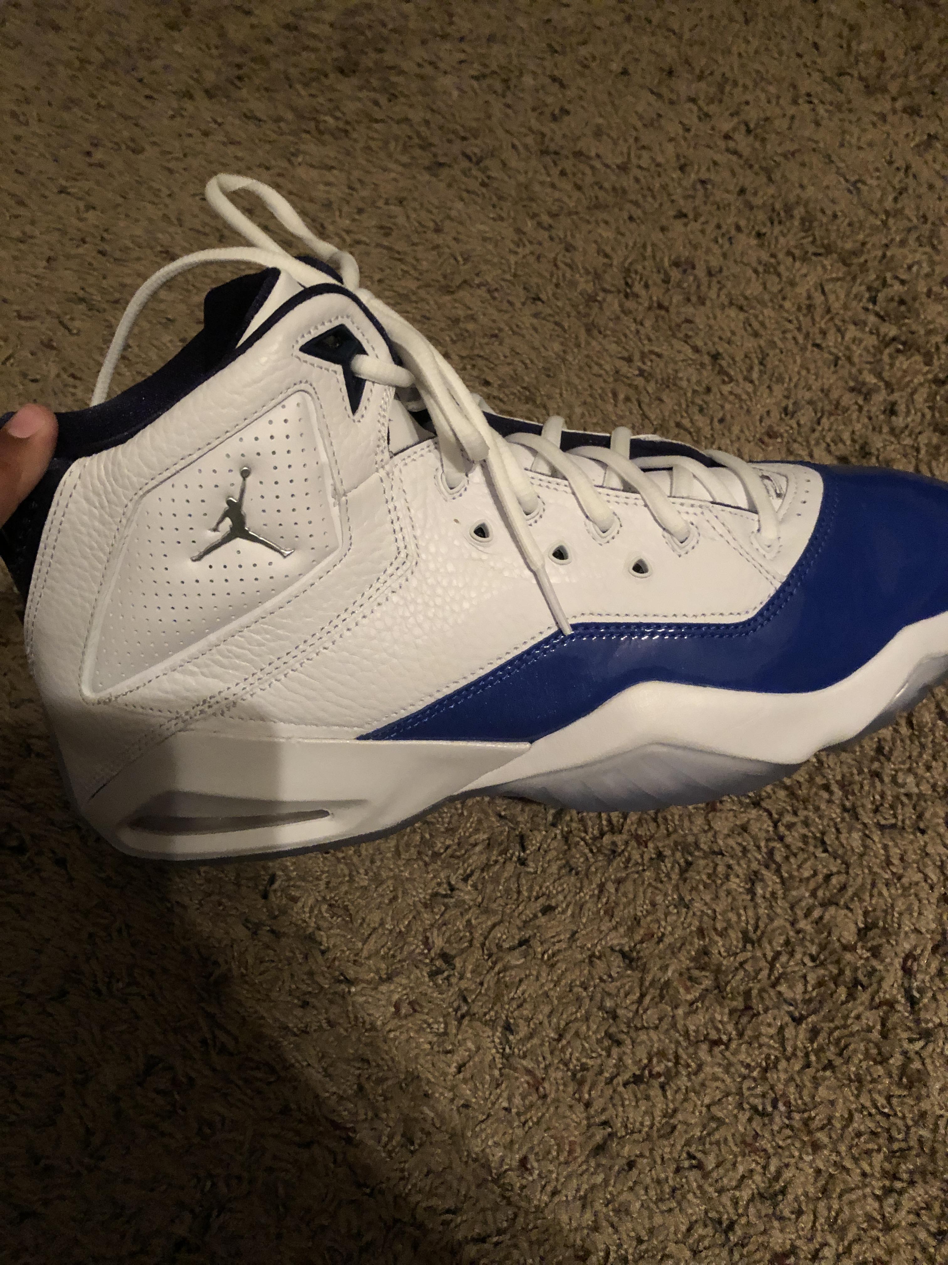 I’m trying to figure out if these are real. I think the paint job looks