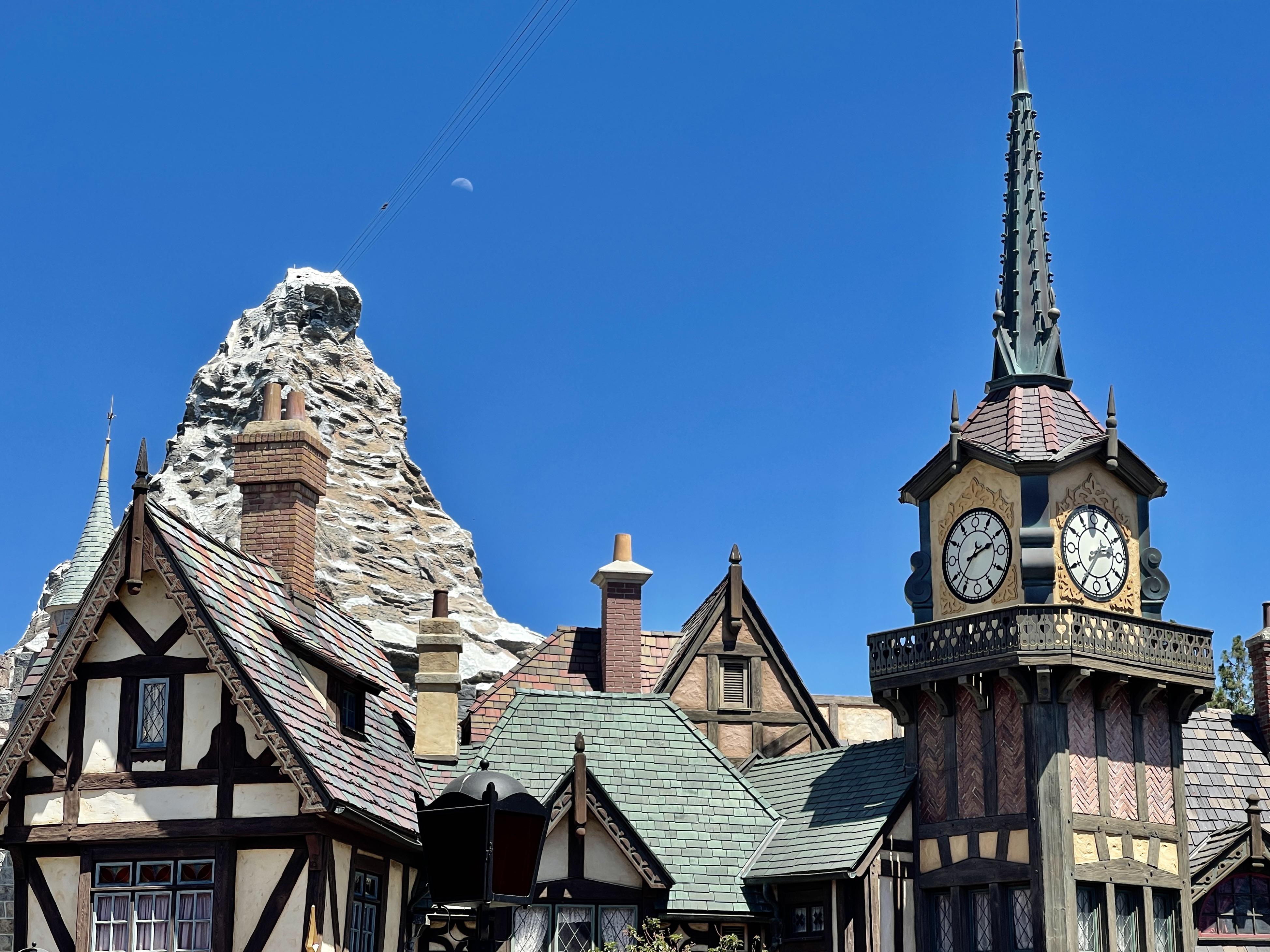 Nothing beats this view in Fantasyland. r/Disneyland